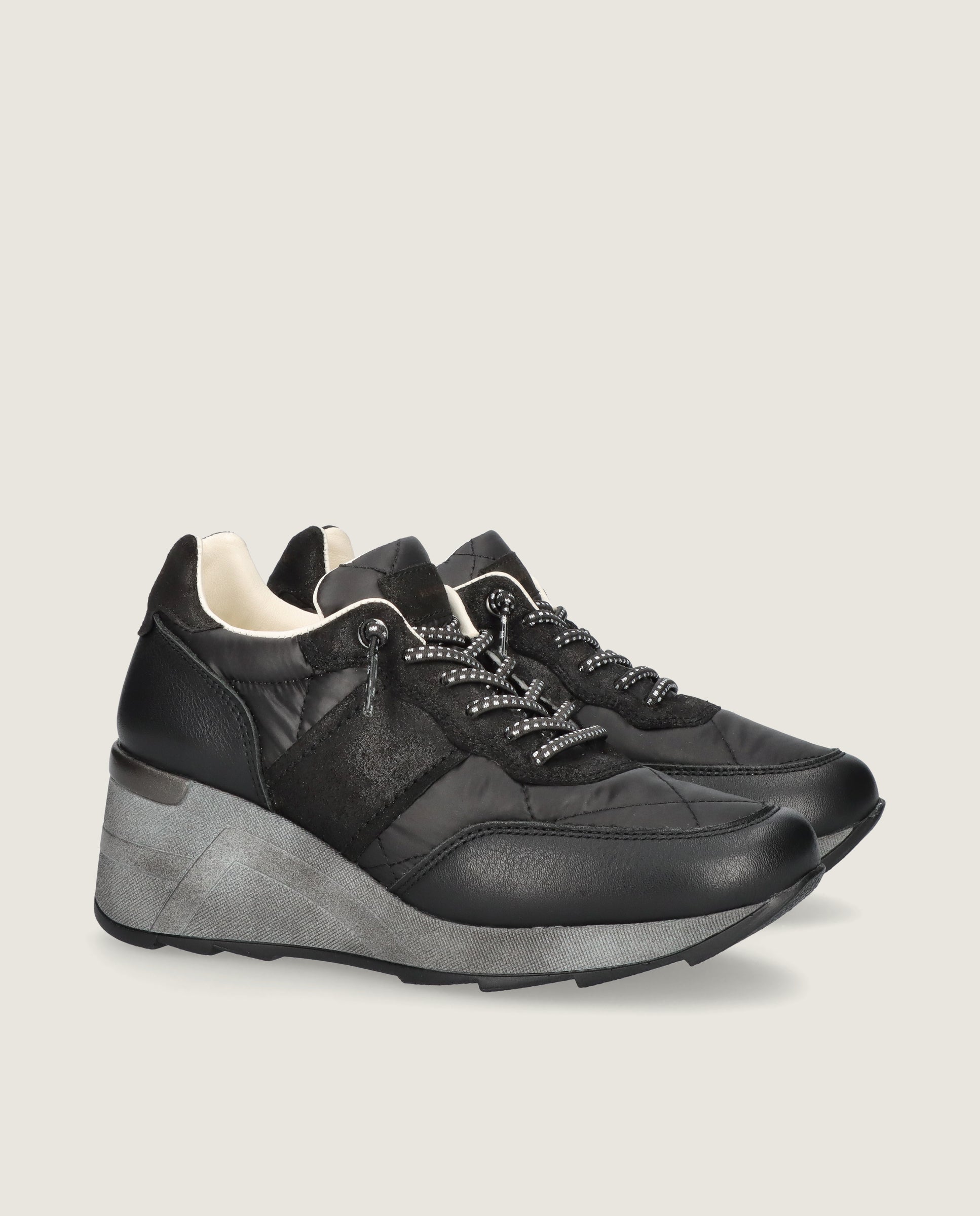 Schwarze Steffi Sportschuhe aus Wildleder