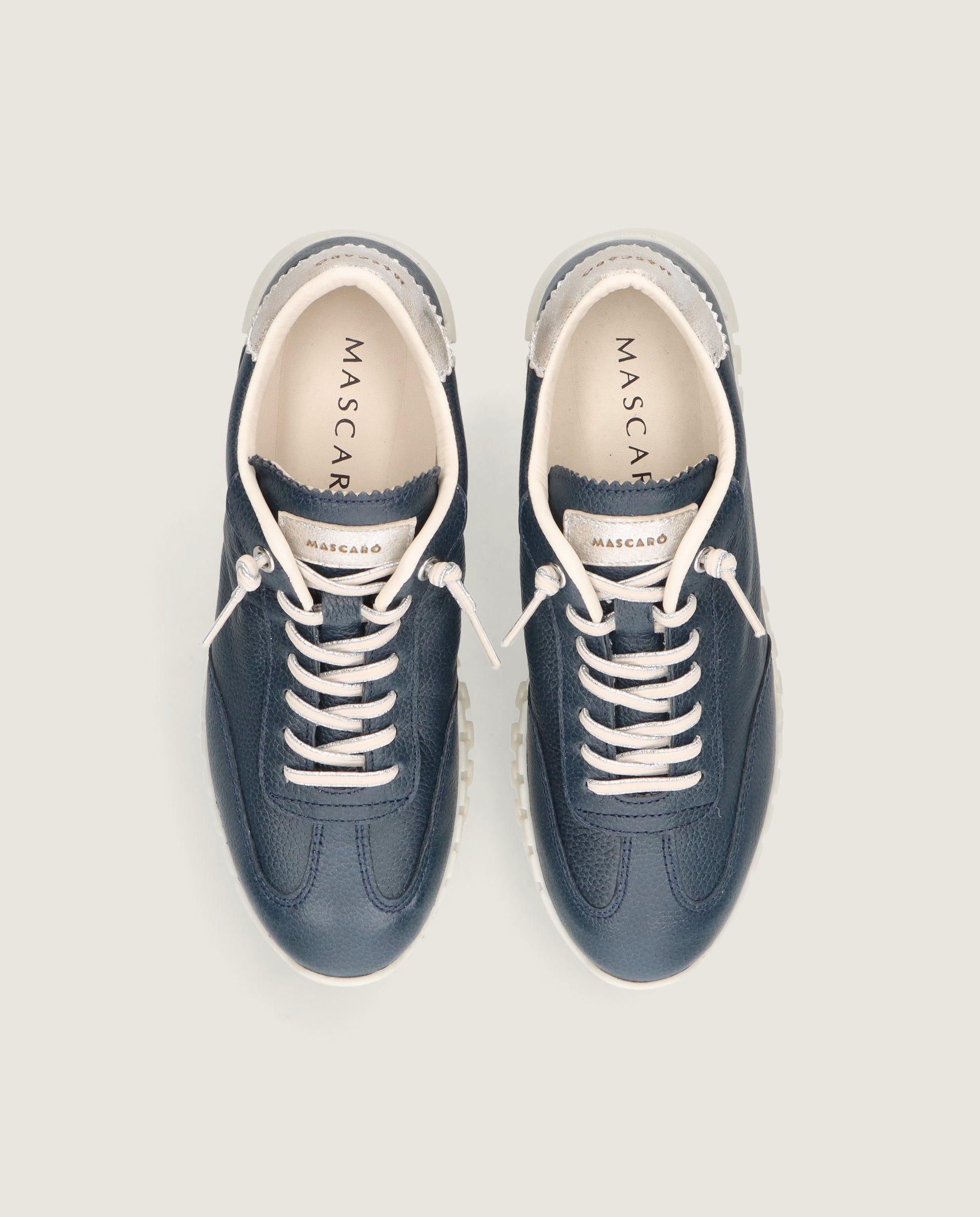 Amaya Sneaker in navy blue leather