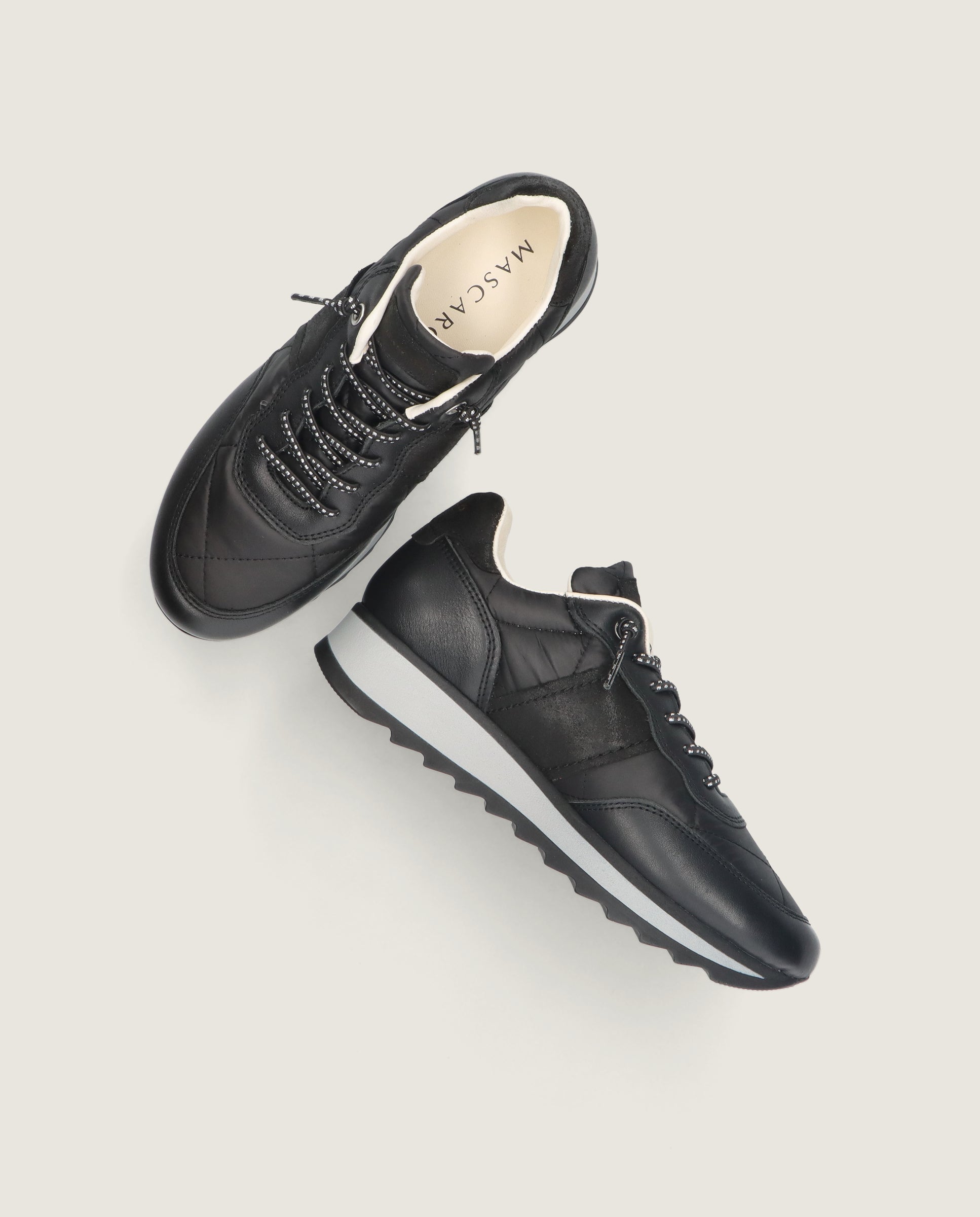 Deportivos Steffi Negros Tejidos