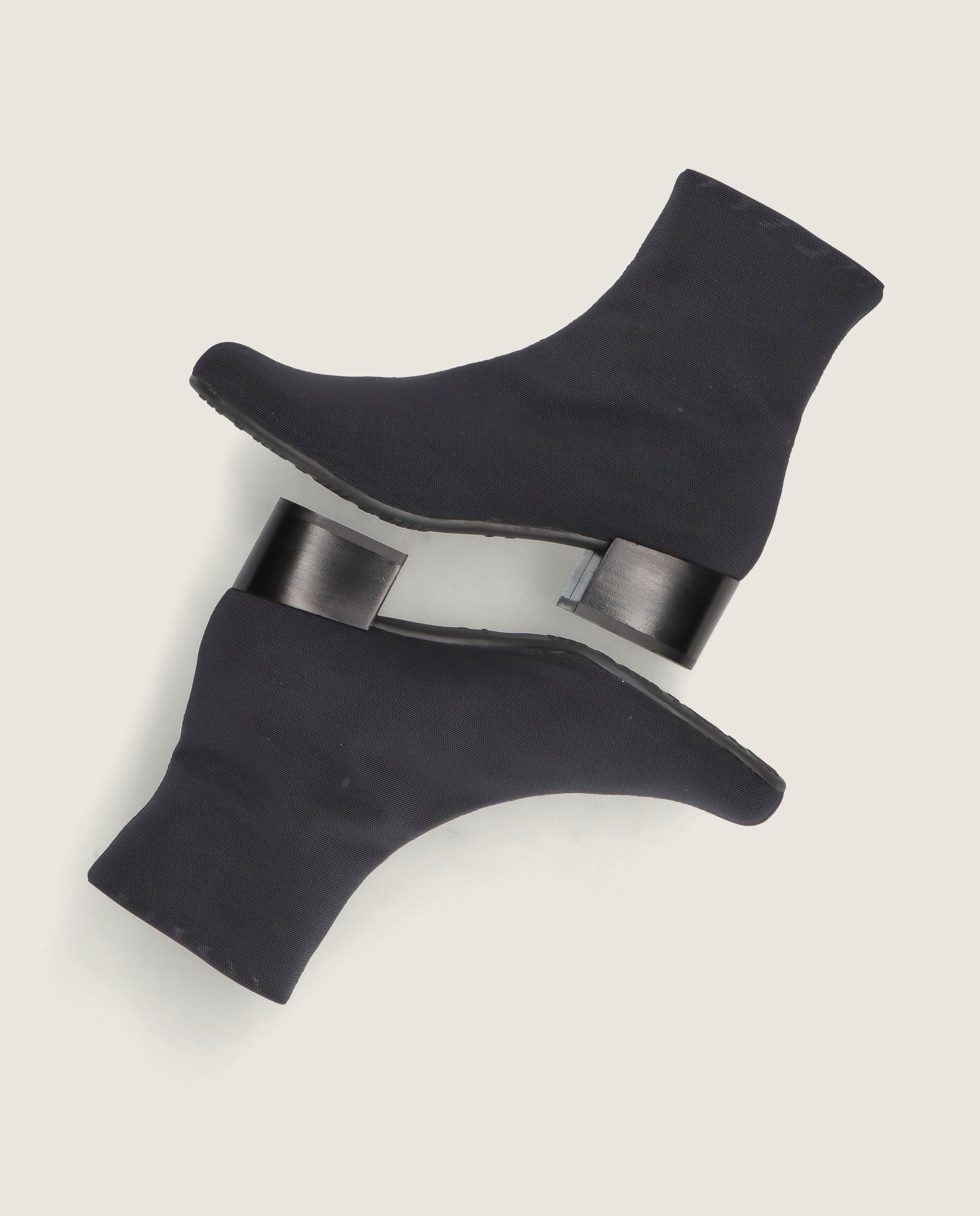 Botines Milan Negros Tejidos