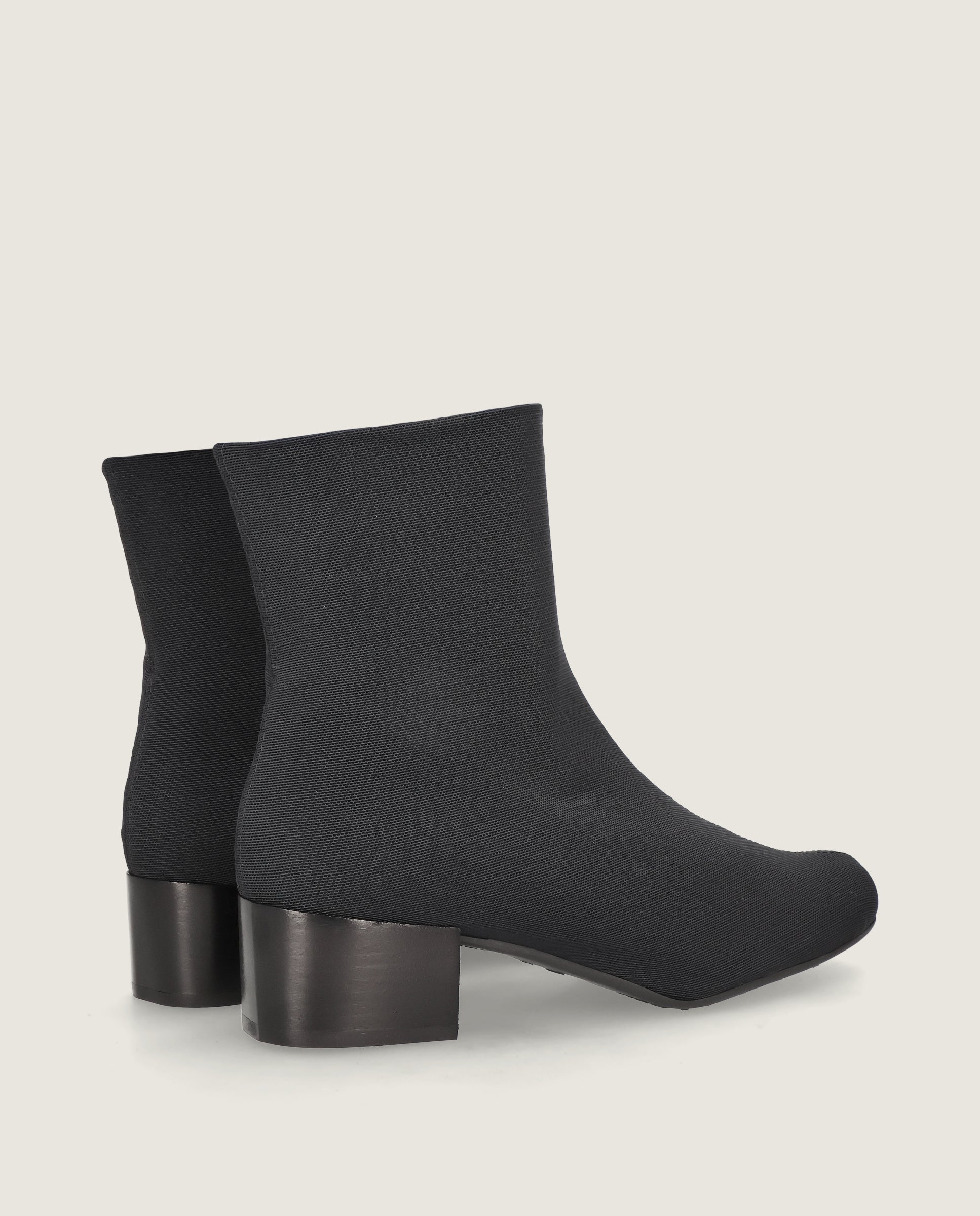 Botines Milan Negros Tejidos