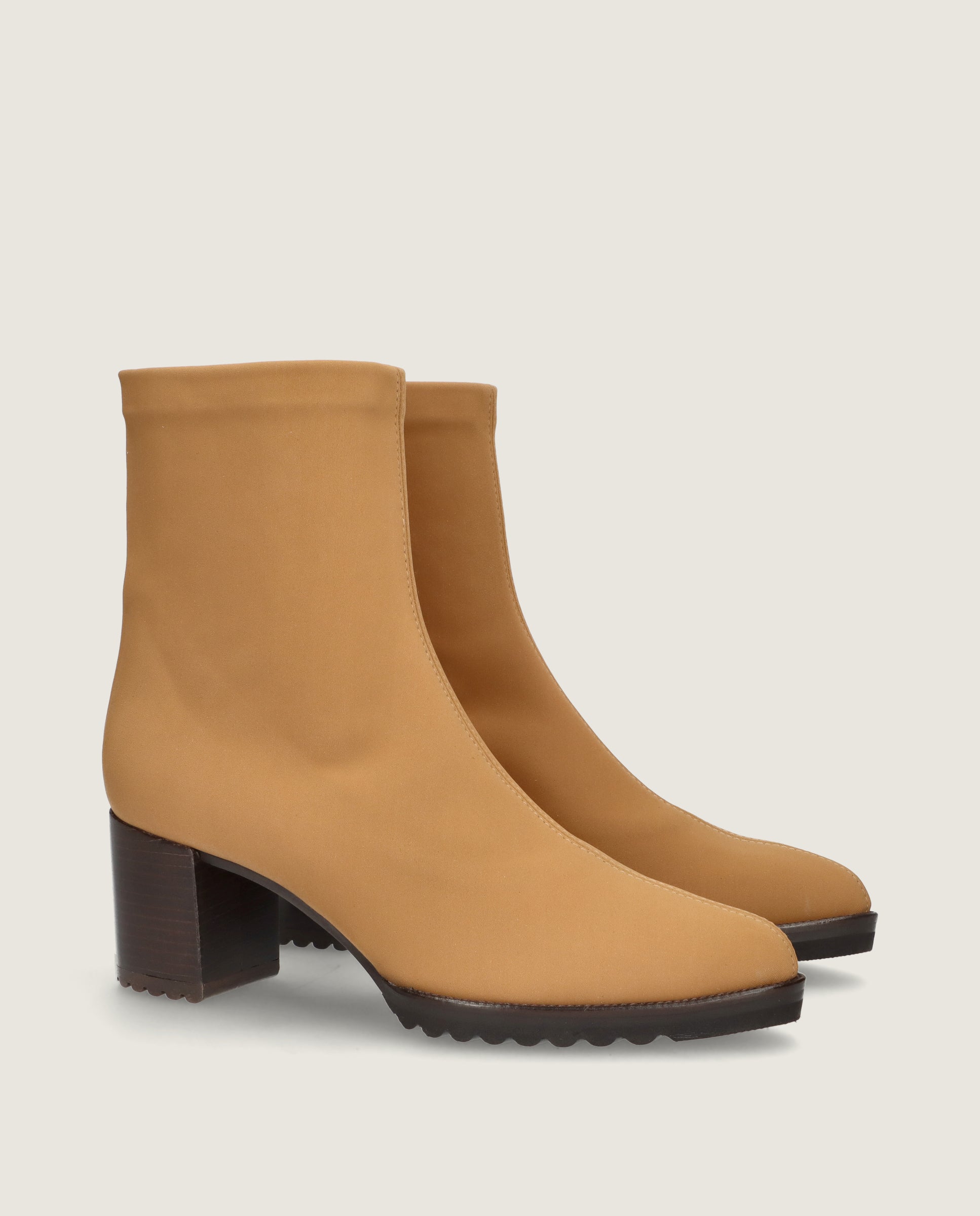 Imagen de Botines Cindy Beiges Tejidos por Mascaro