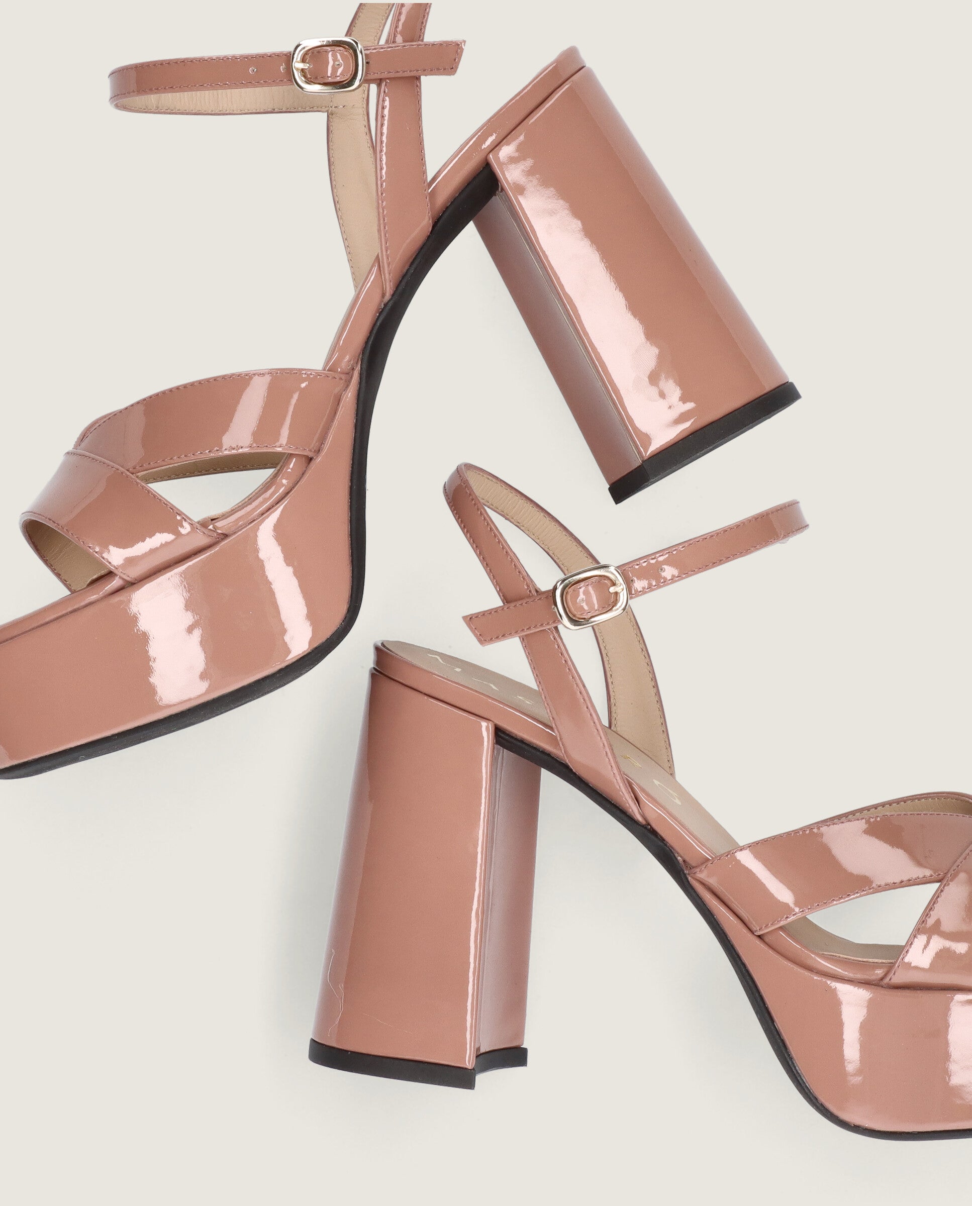 Sandalias Ruth Beiges Charol