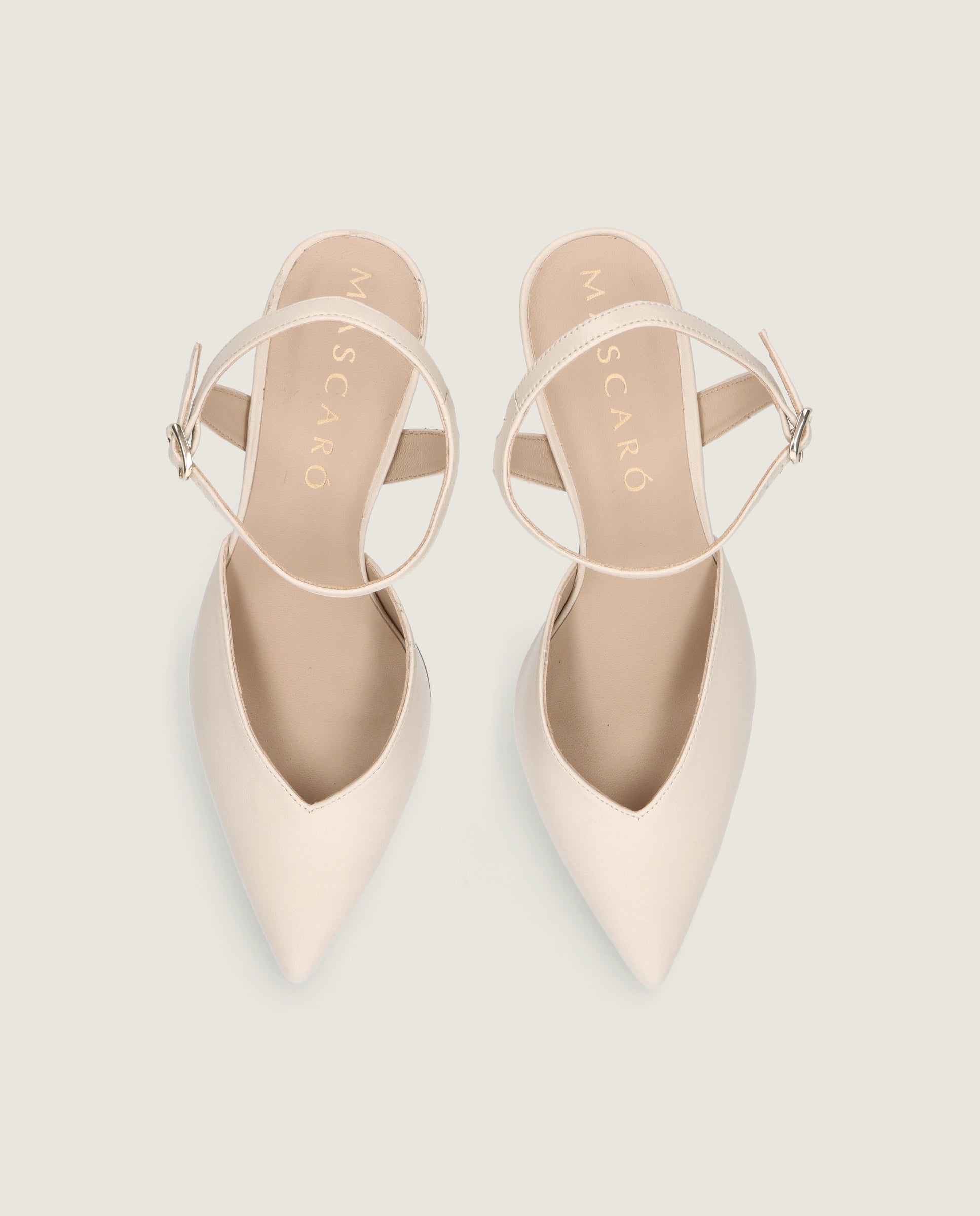 Vista alternativa de Salon Renata Blancos Piel por Mascaro