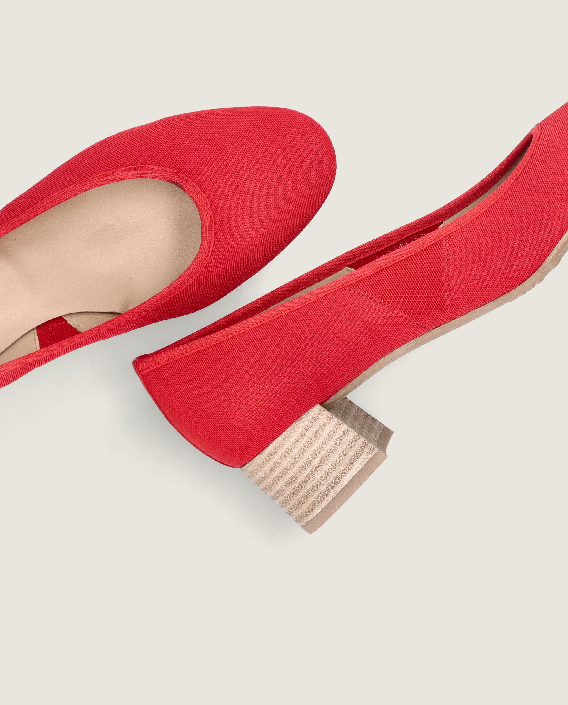 Salon Luisa Rojos Tejidos