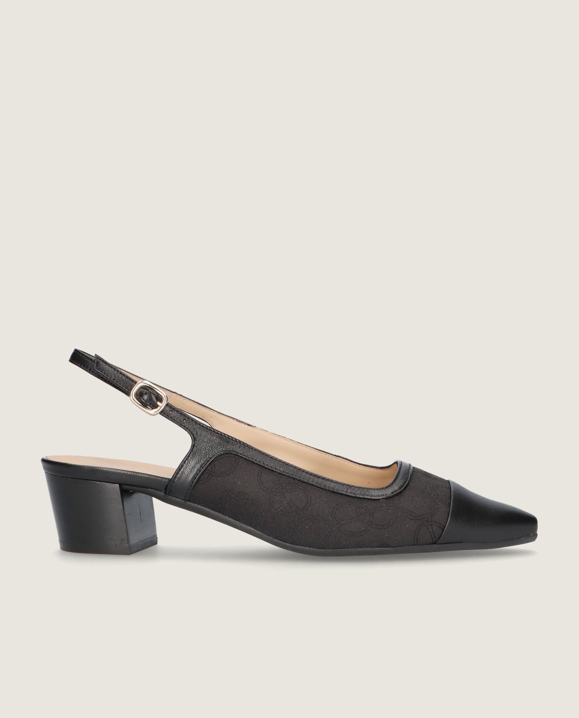 Salon Greta Negros Tejidos