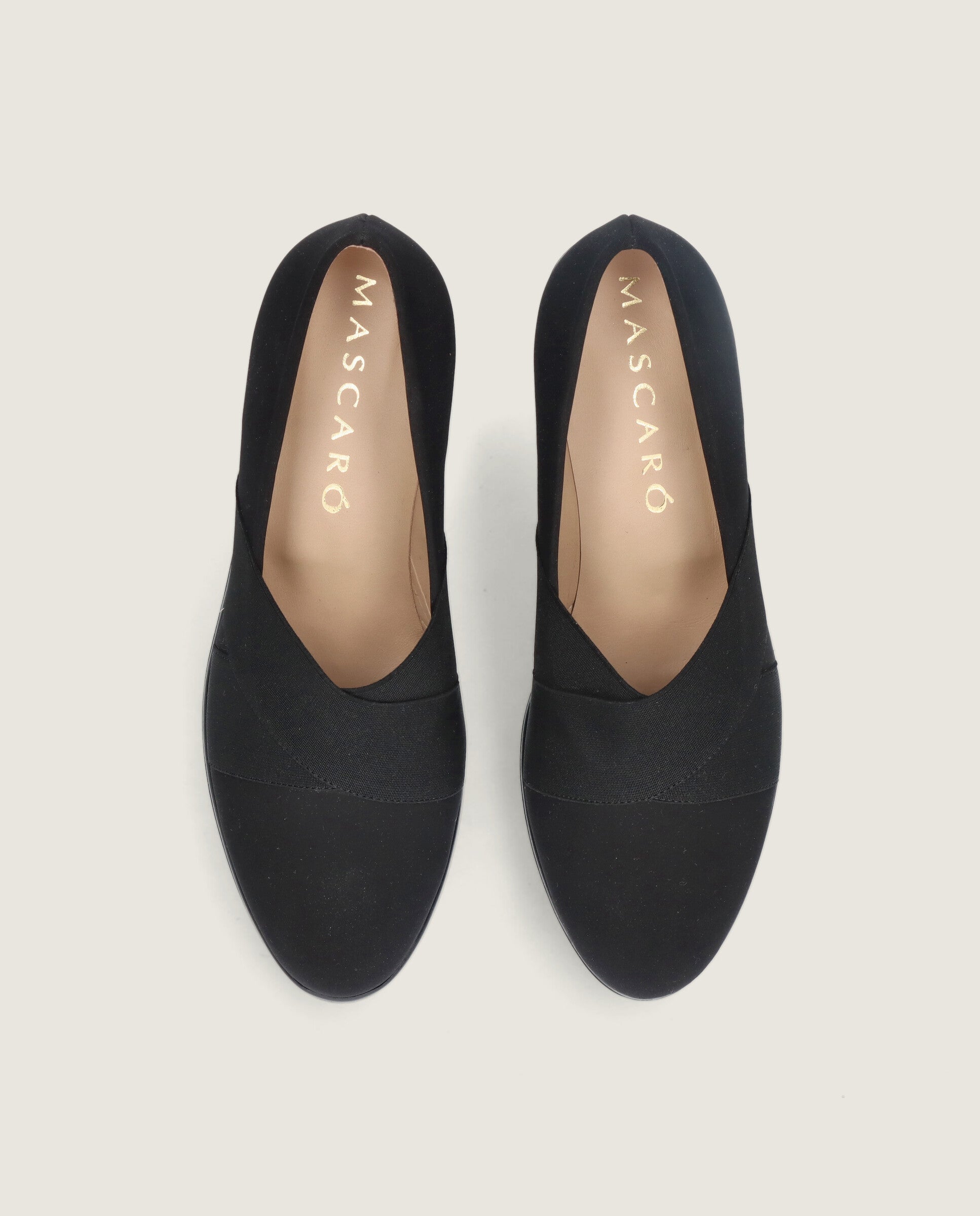 Salon Margaret Negros Tejidos