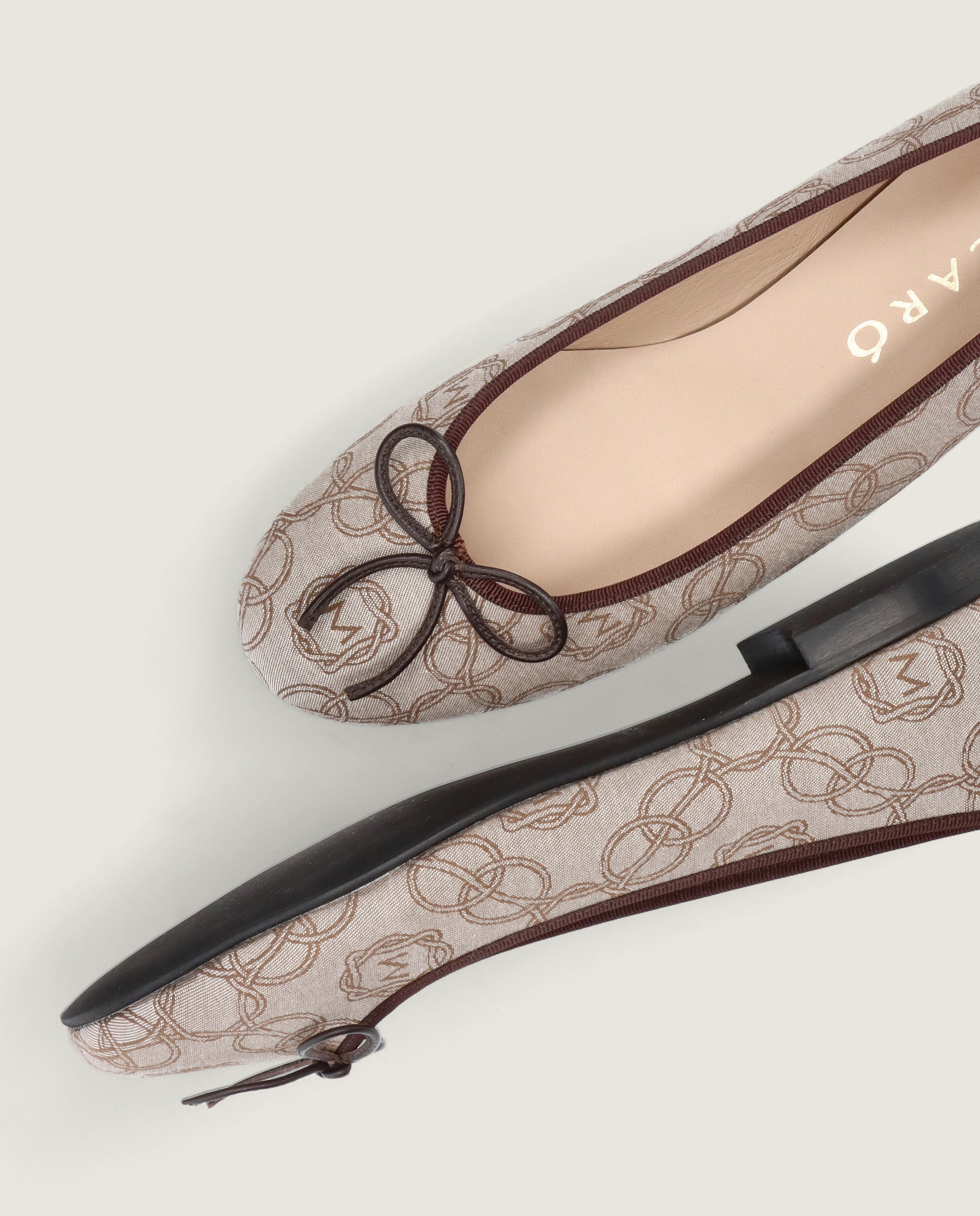 Braune Audrey Ballerinas Gewebe