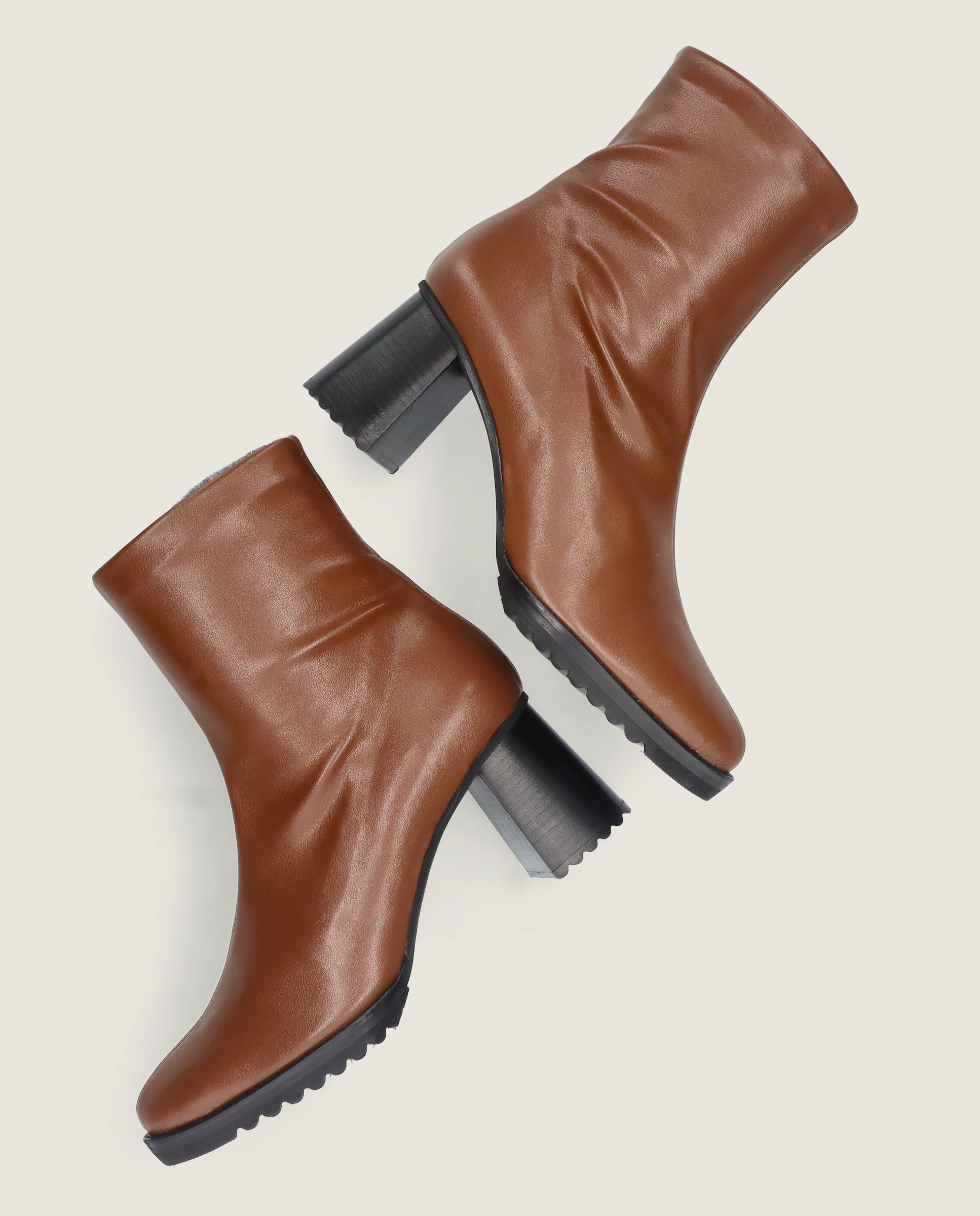 Botines Julie Marrones Tejidos