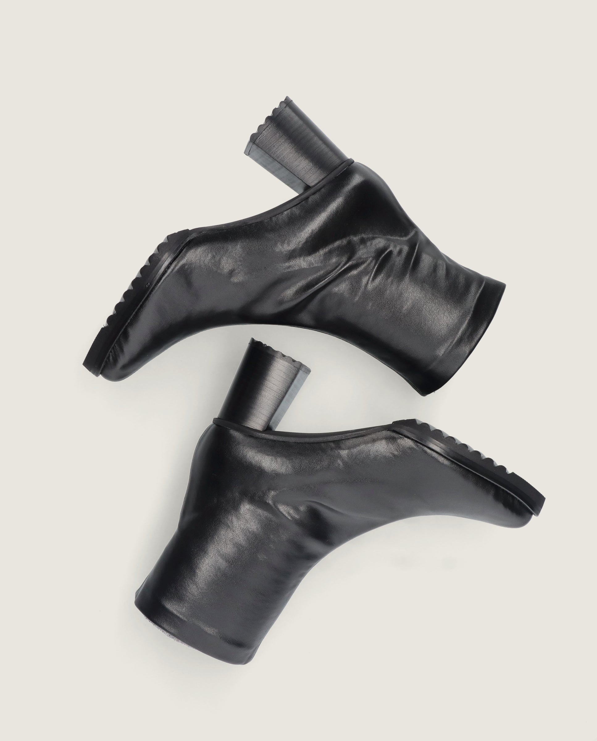 Botines Julie Negros Tejidos