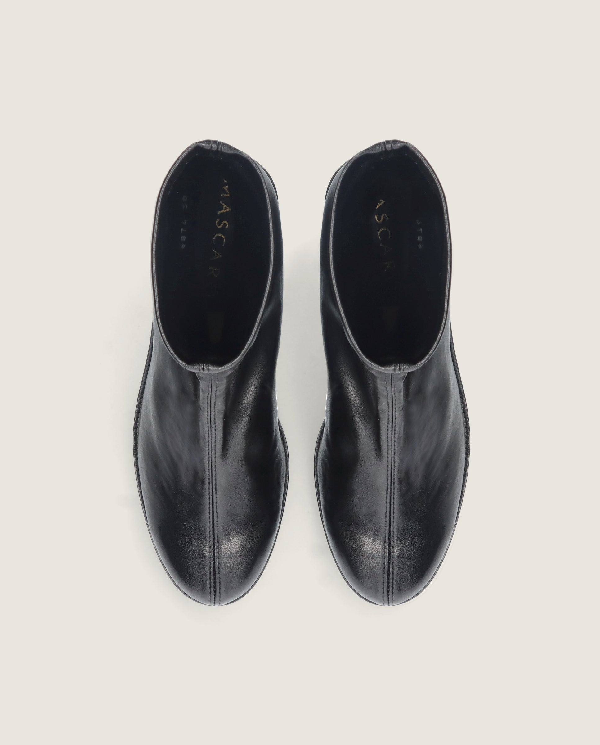 Vista alternativa de Botines Claudette Negros Tejidos por Mascaro