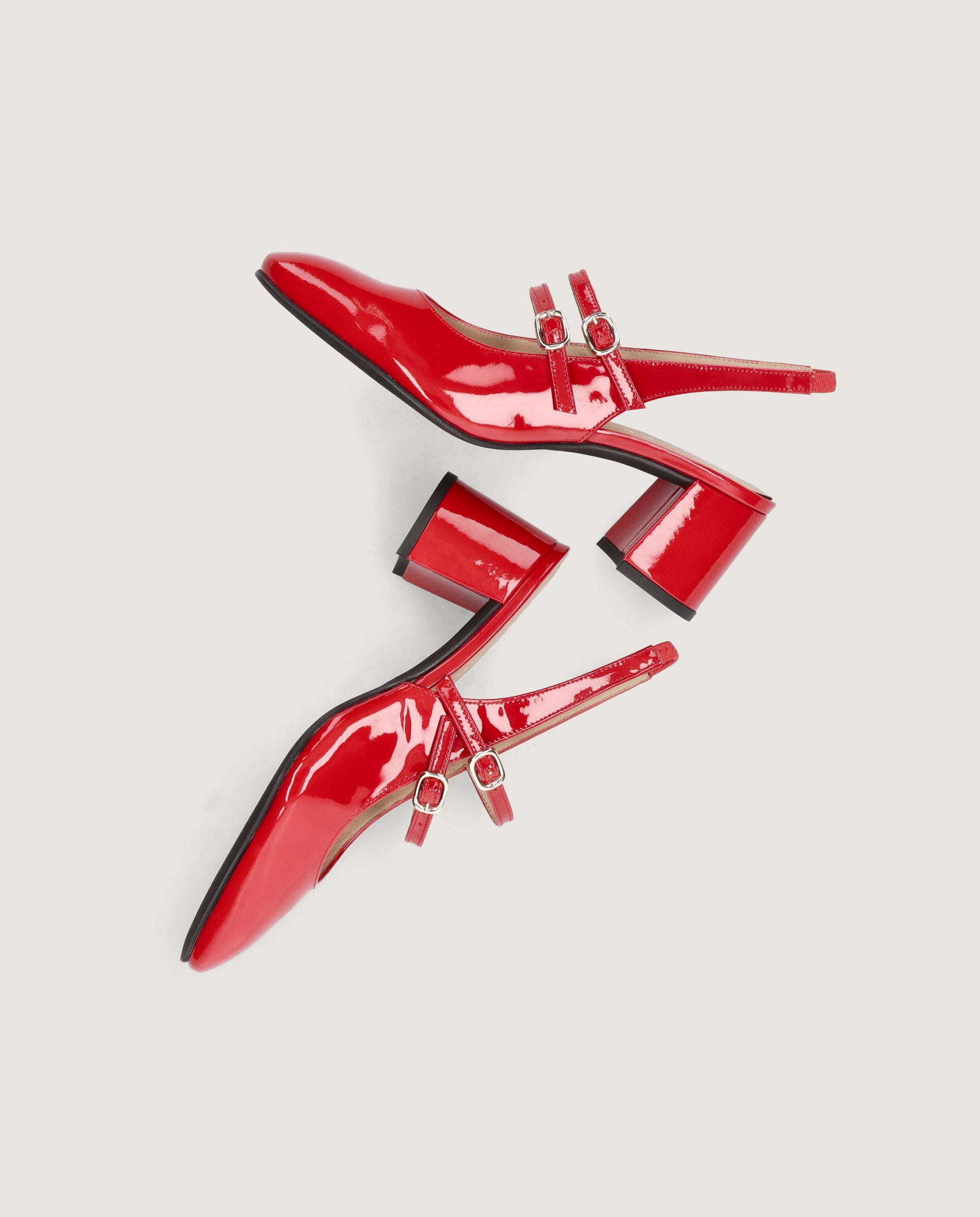 Salon Khaterine Rote Lackleder