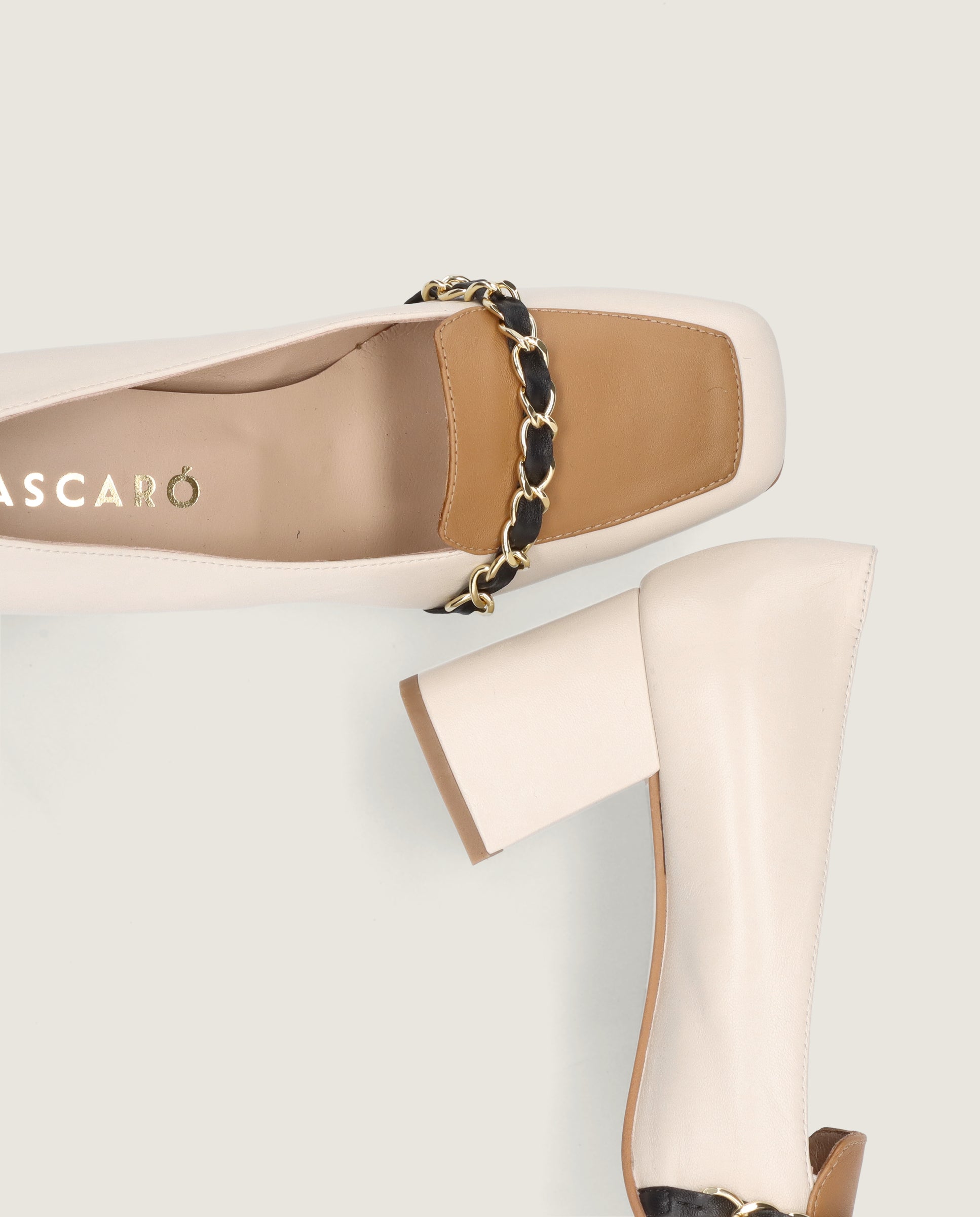 Loafers Anuk Blancos Piel