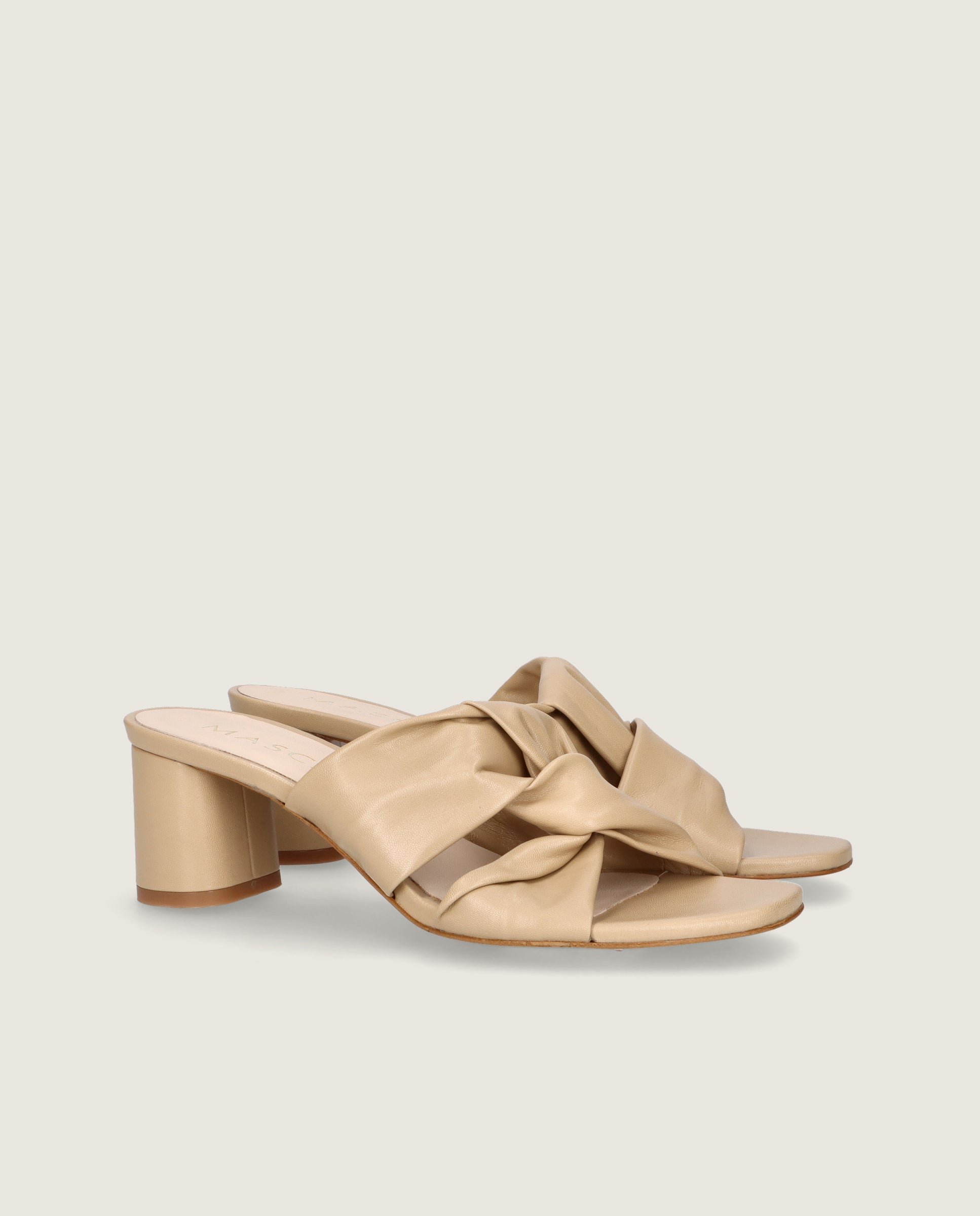 Imagen de Sandalias Susan Marrones Piel por Mascaro