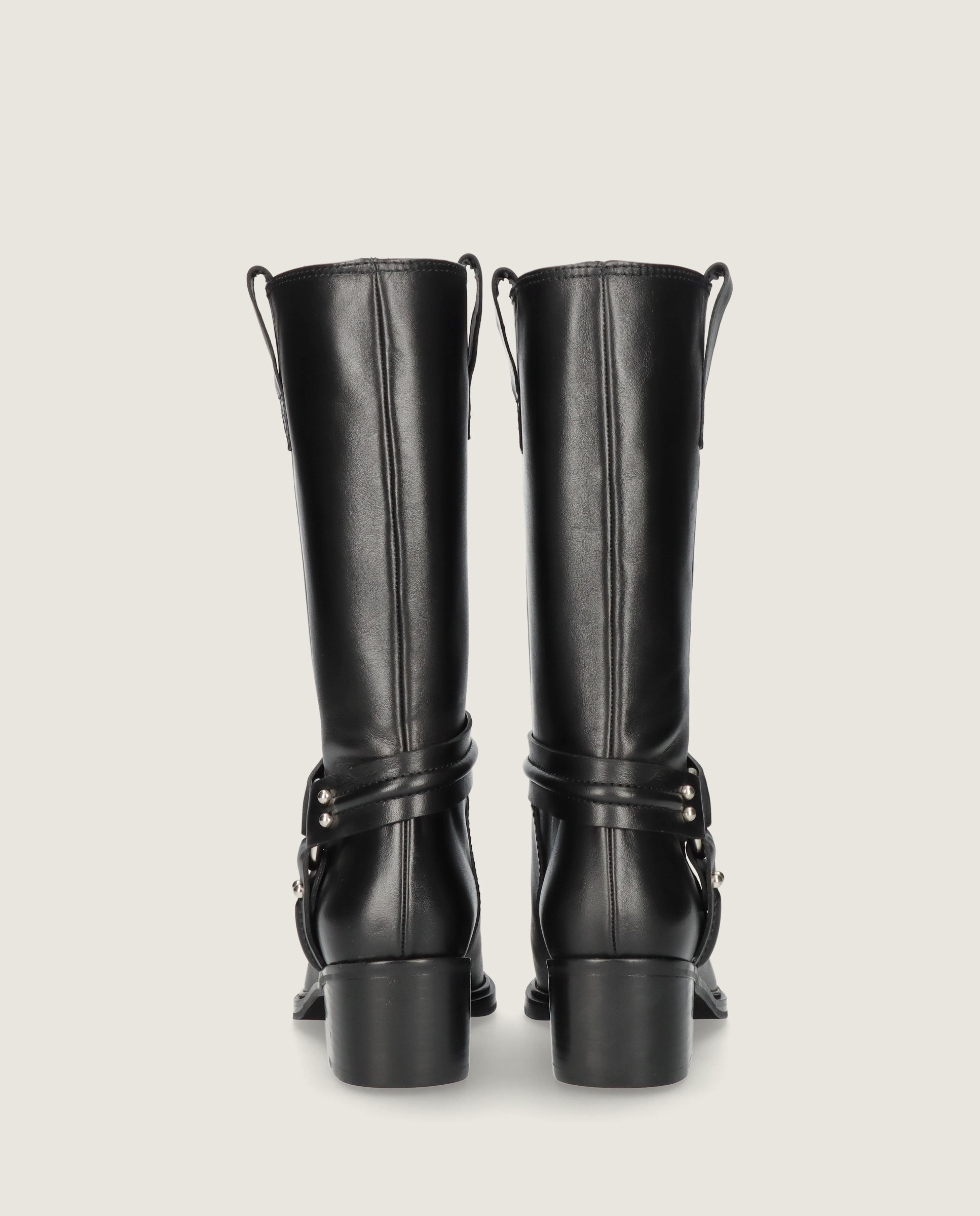 Botas de couro preto Chabela