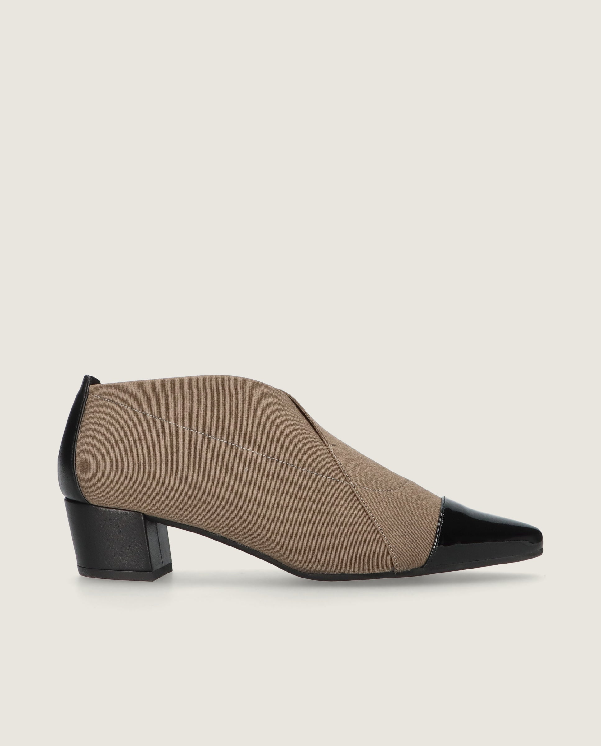 Gewebte Greta Stiefeletten in Schwarz
