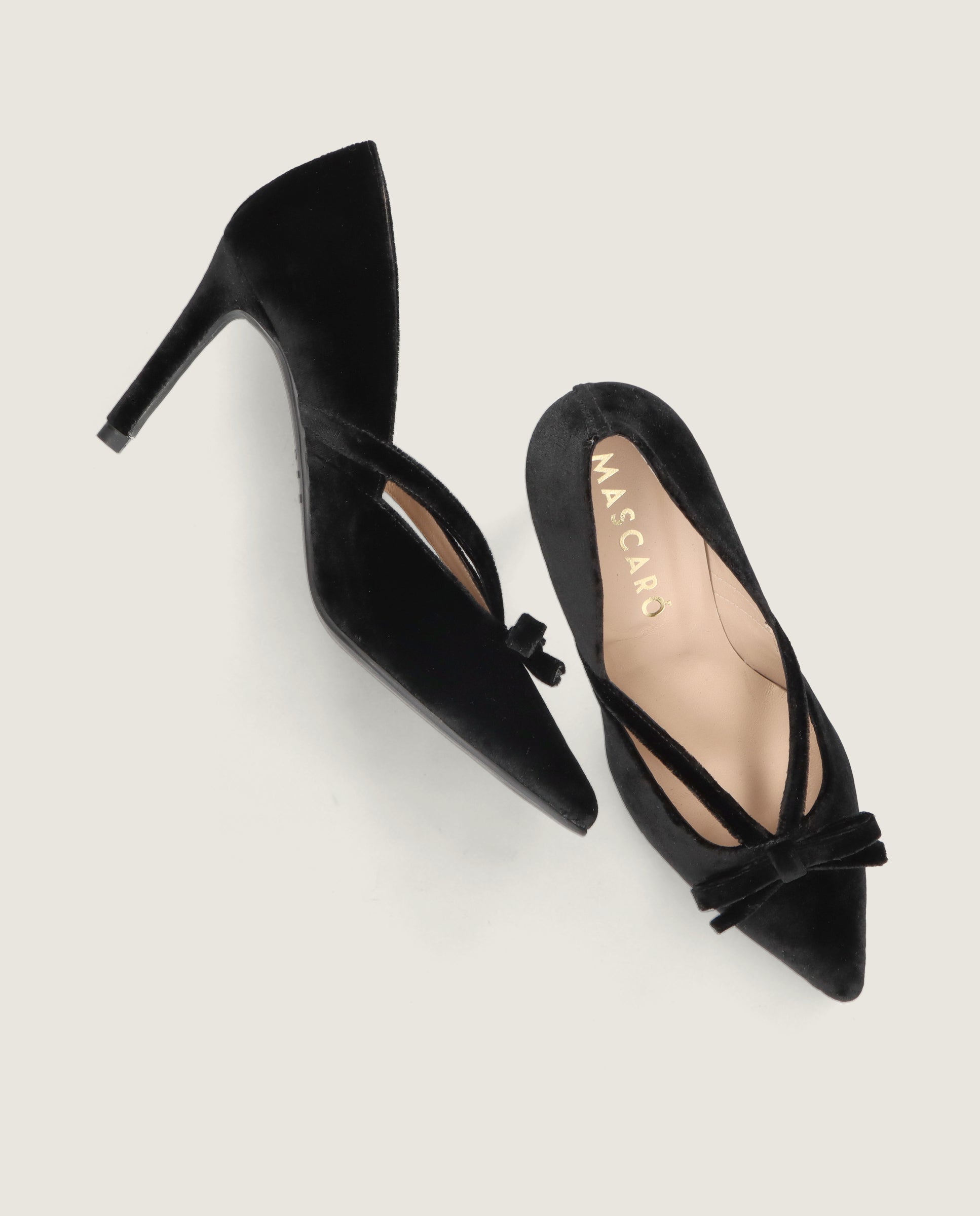 Salon Renata Negros Tejidos