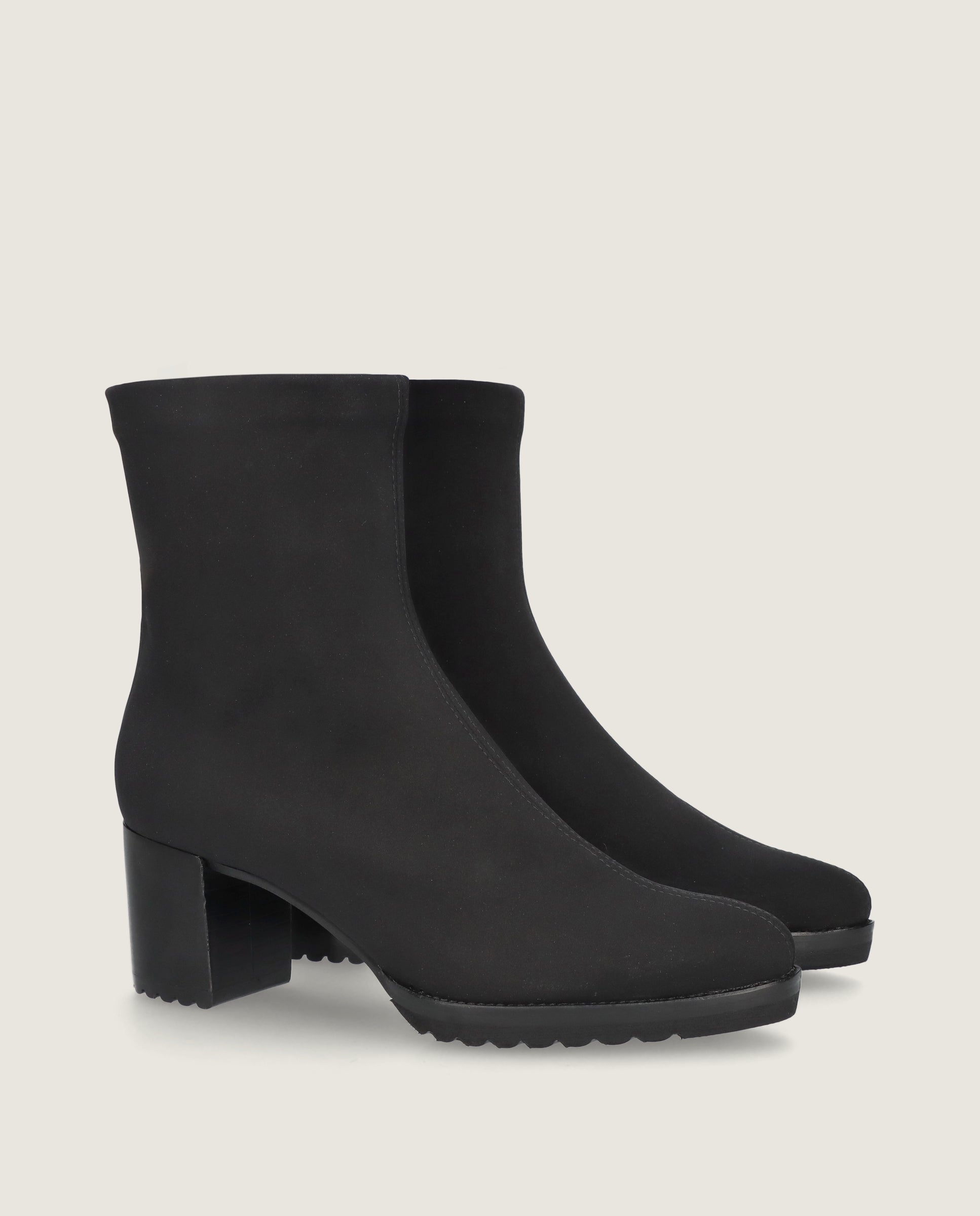 Imagen de Botines Cindy Negros Tejidos por Mascaro