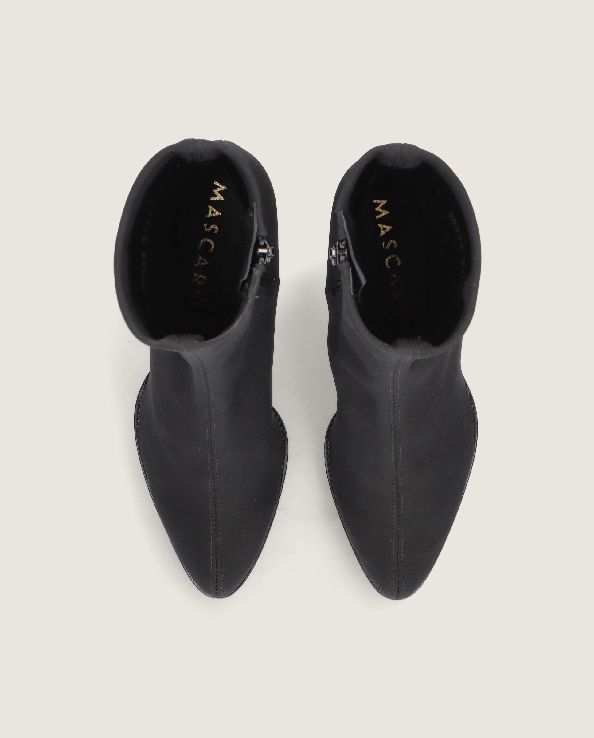 Vista alternativa de Botines Cindy Negros Tejidos por Mascaro