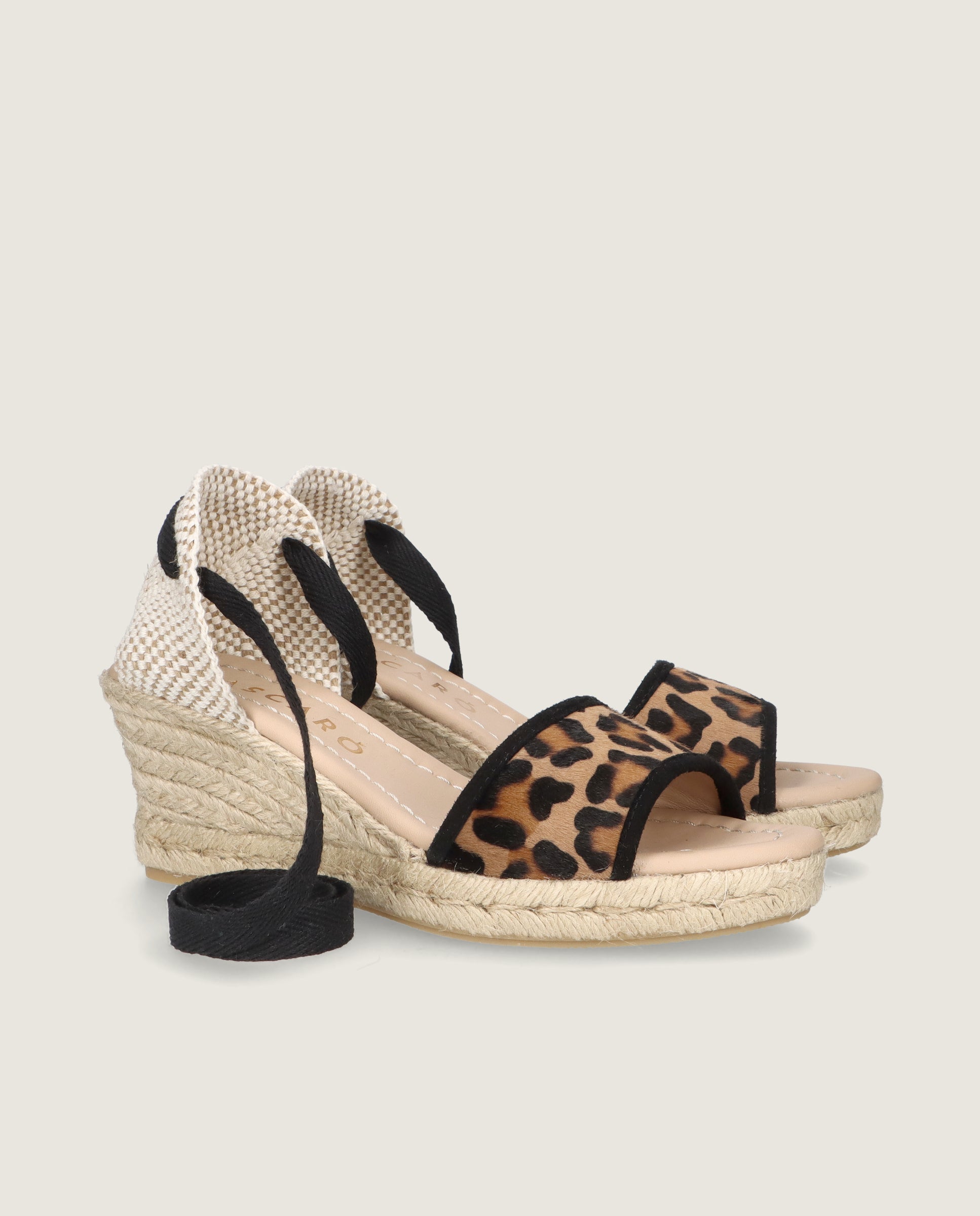 Imagen de Alpargatas Esparto Deborah Animal print Poni por Mascaro