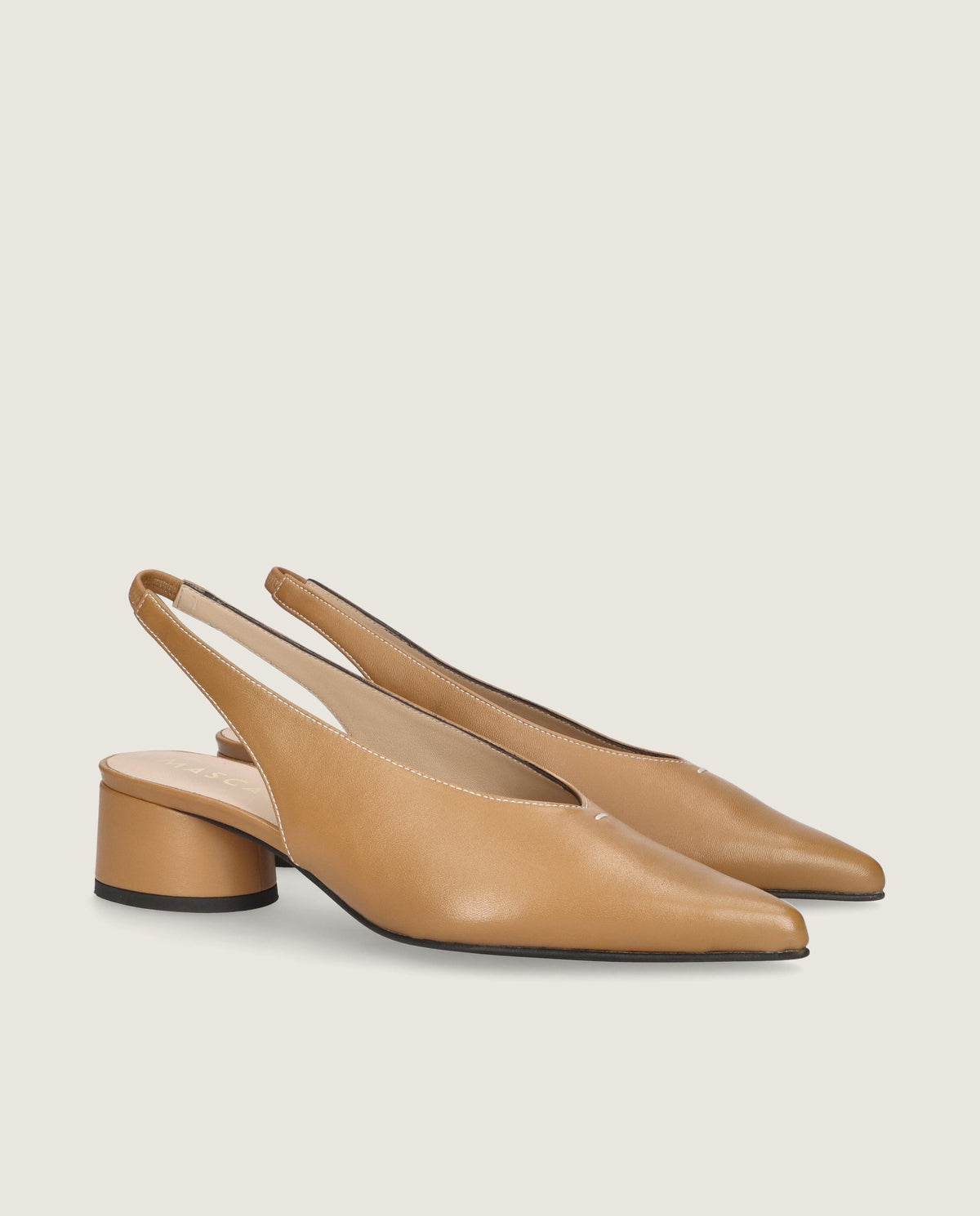 Salon Holly Cuero Piel