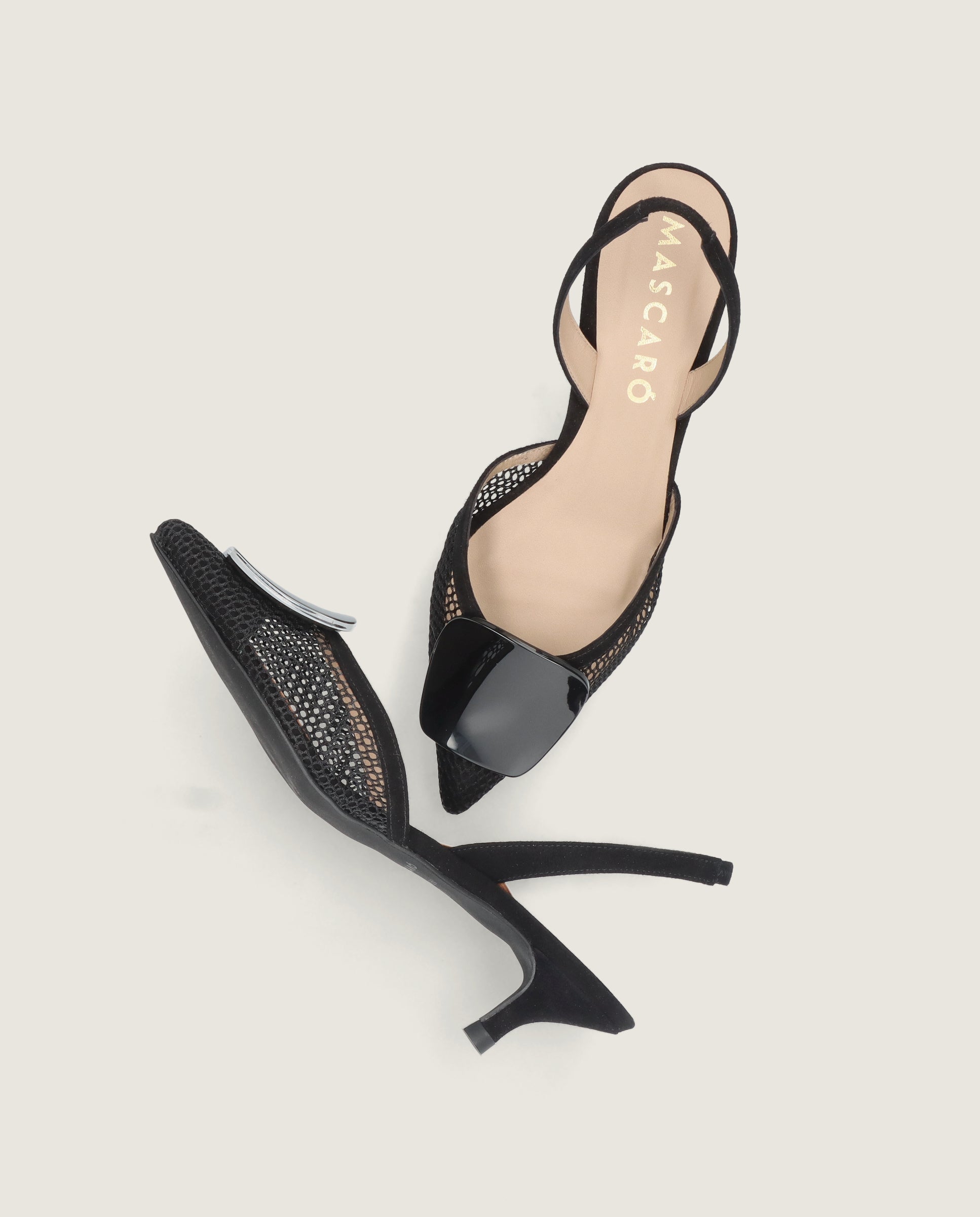 Salon Harriet Negros Red