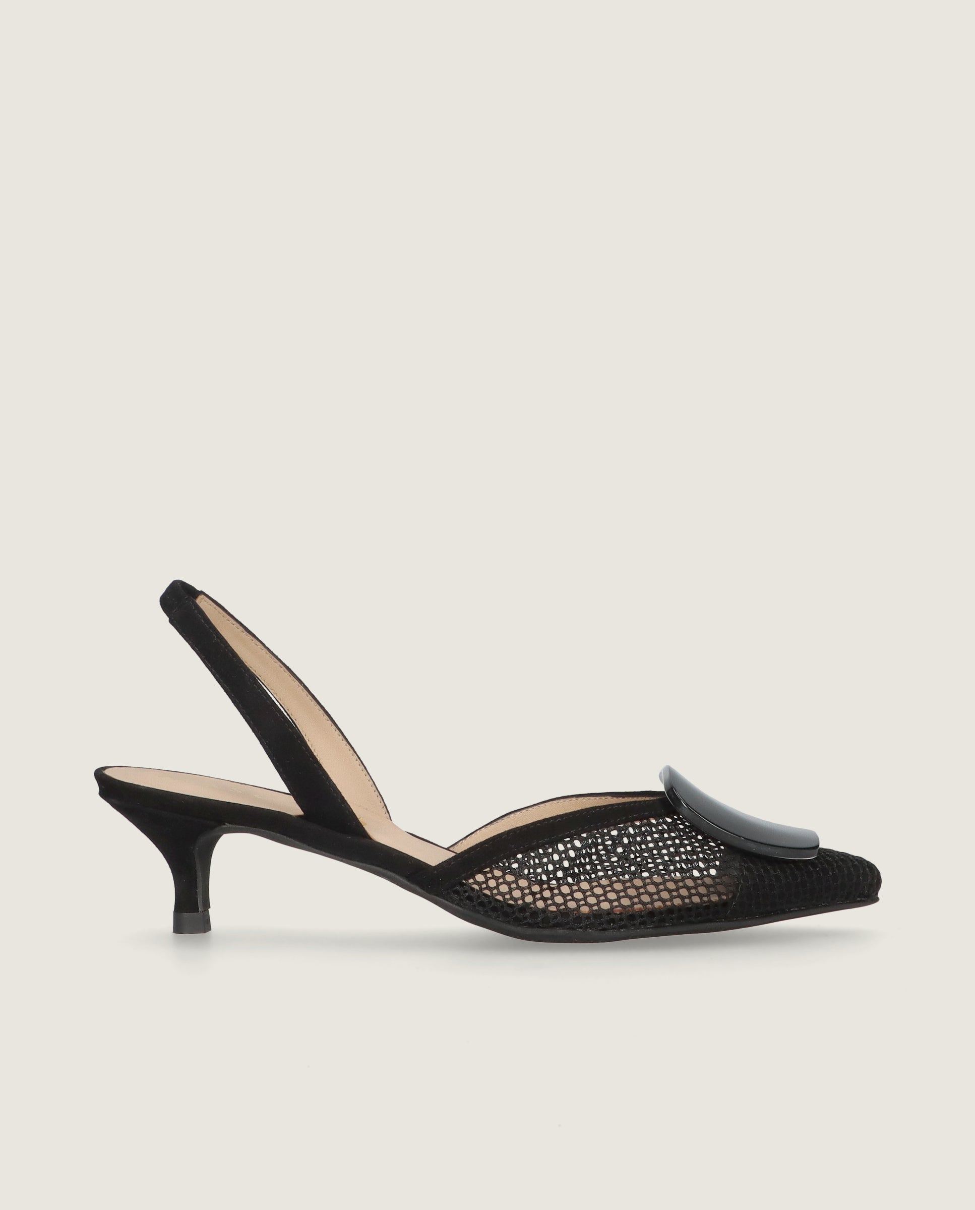 Salon Harriet Negros Red