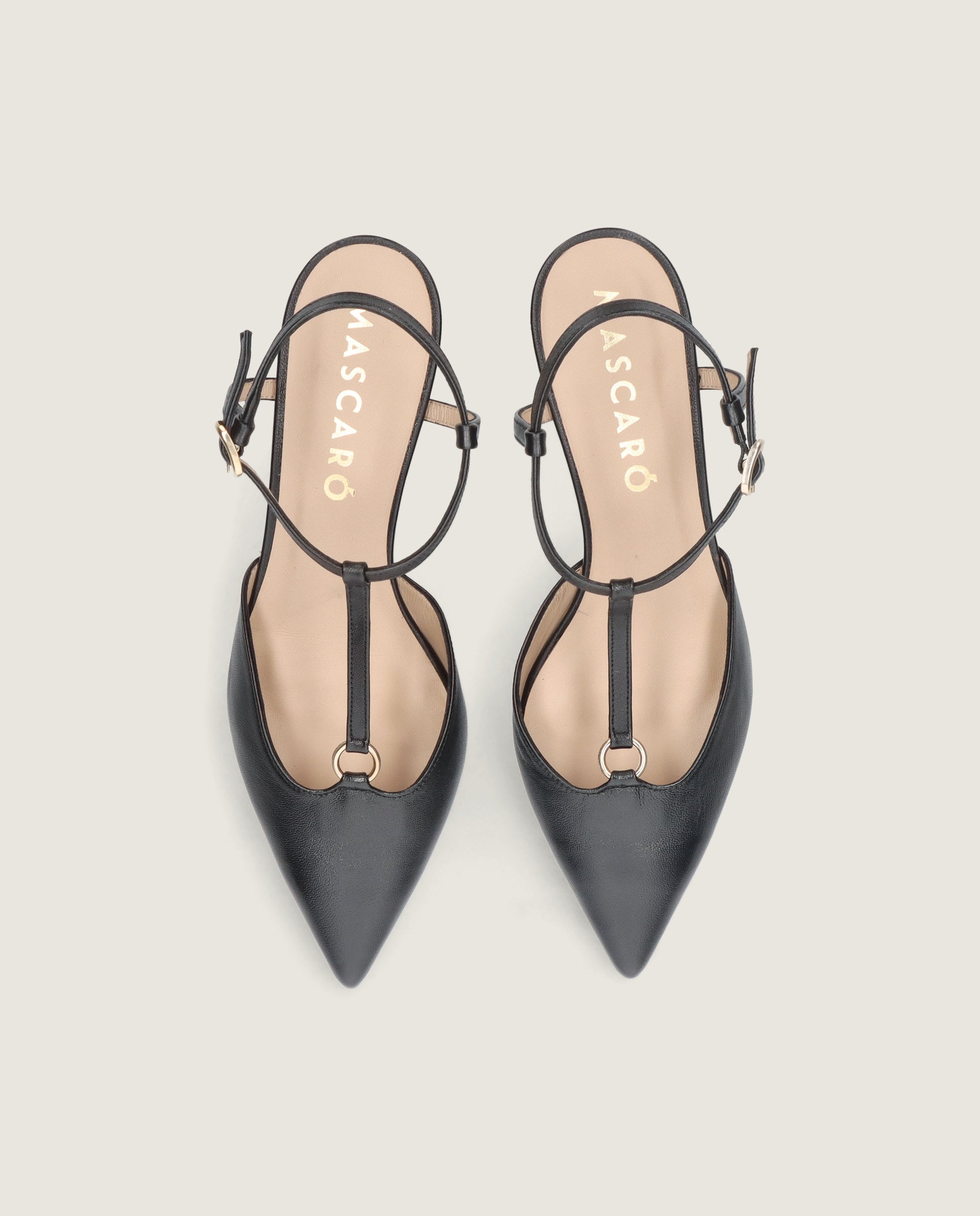 Salon Harriet Negros Piel