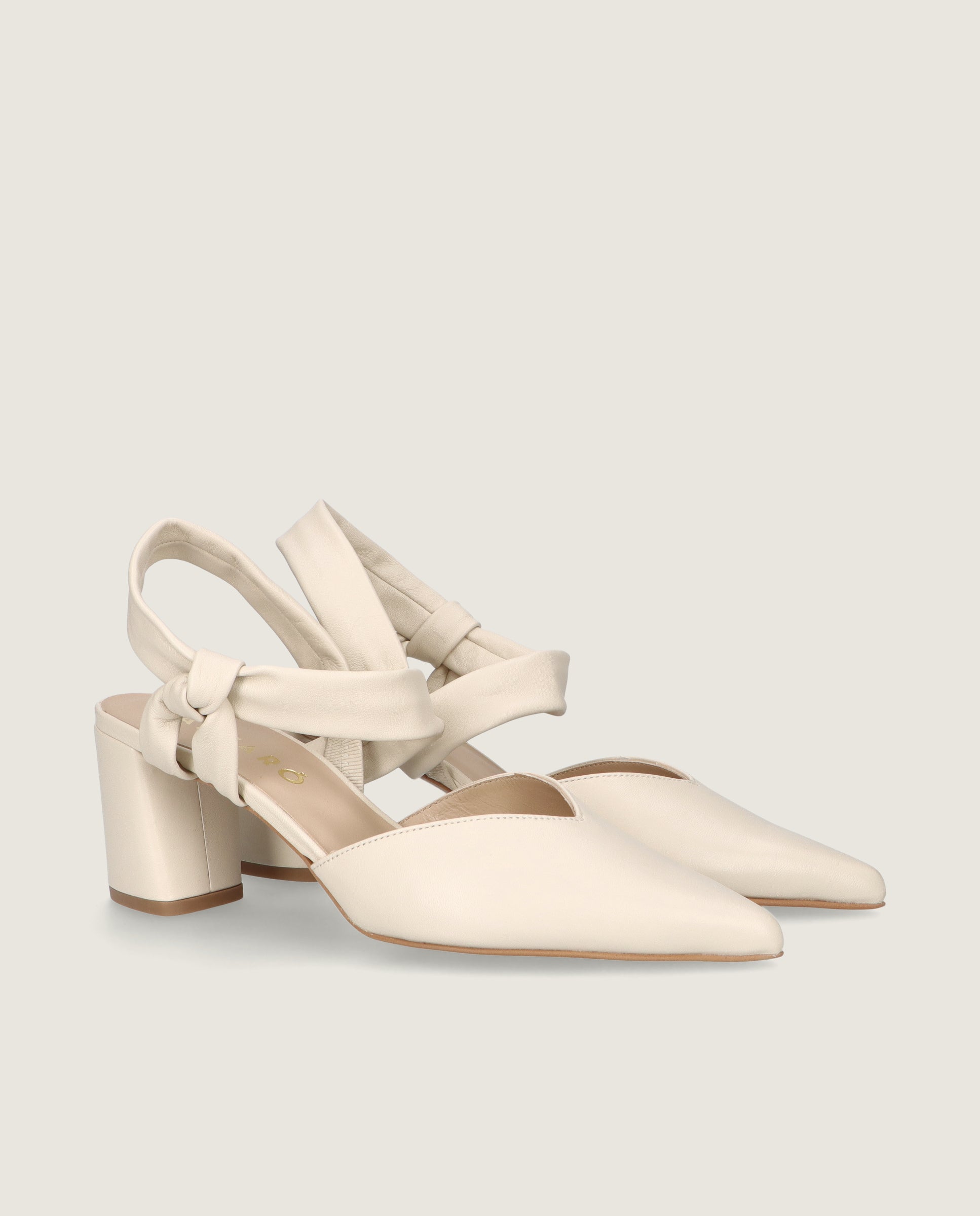 Image of Phoebe White Leather Pumps by Mascaro