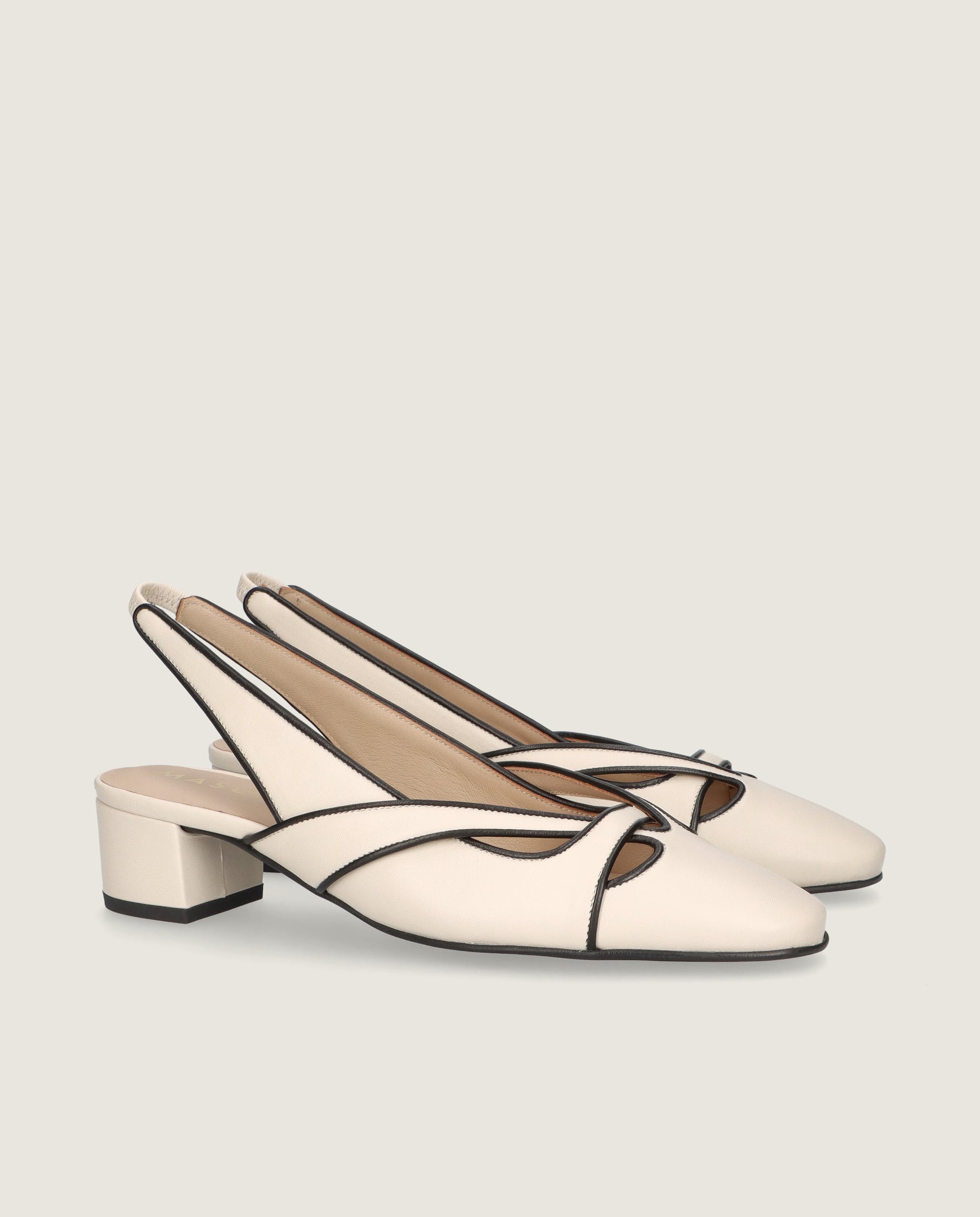 Image of Agnes White Leather Pumps by Mascaro