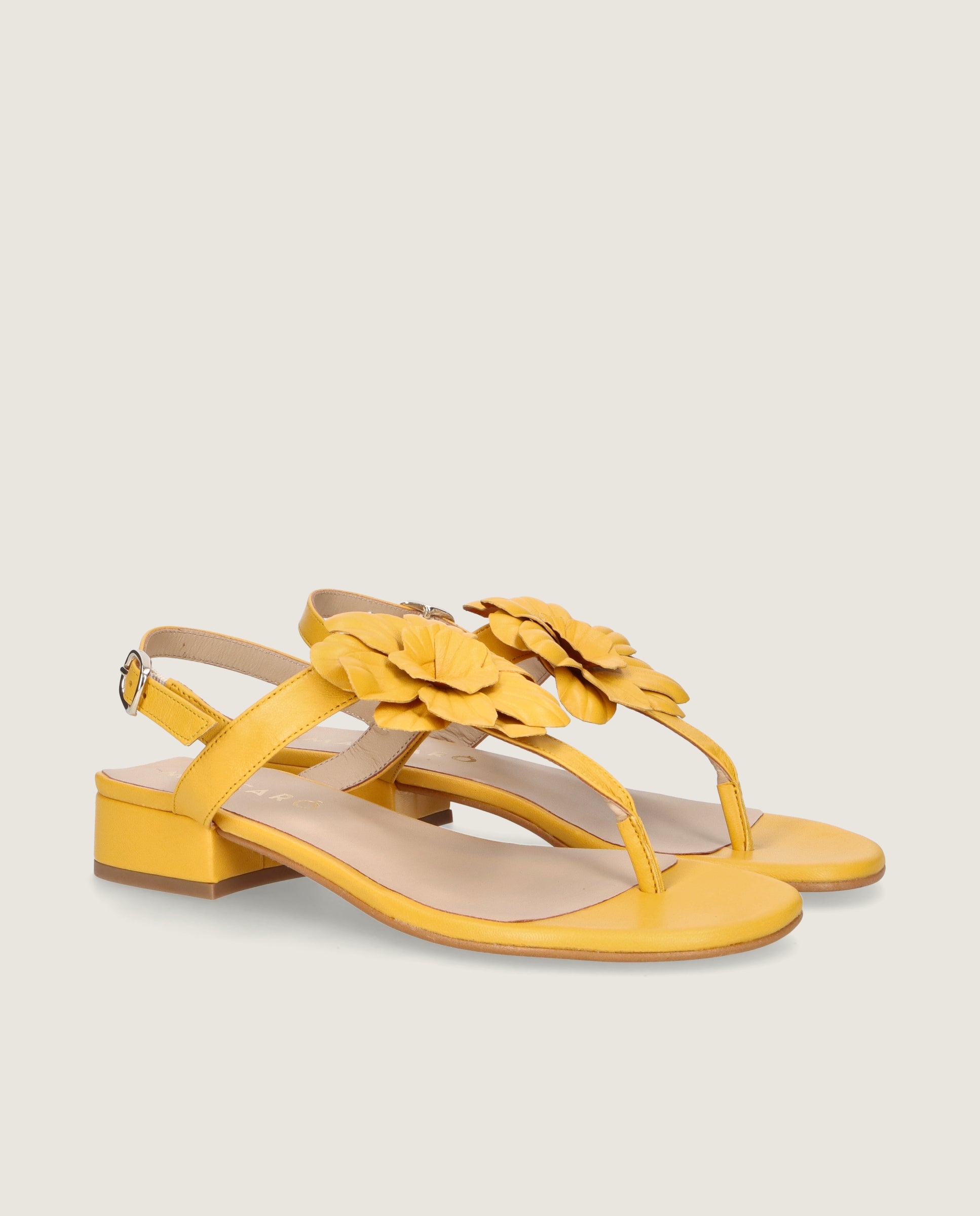 Imagen de Sandalias Amelie Amarillos Piel por Mascaro