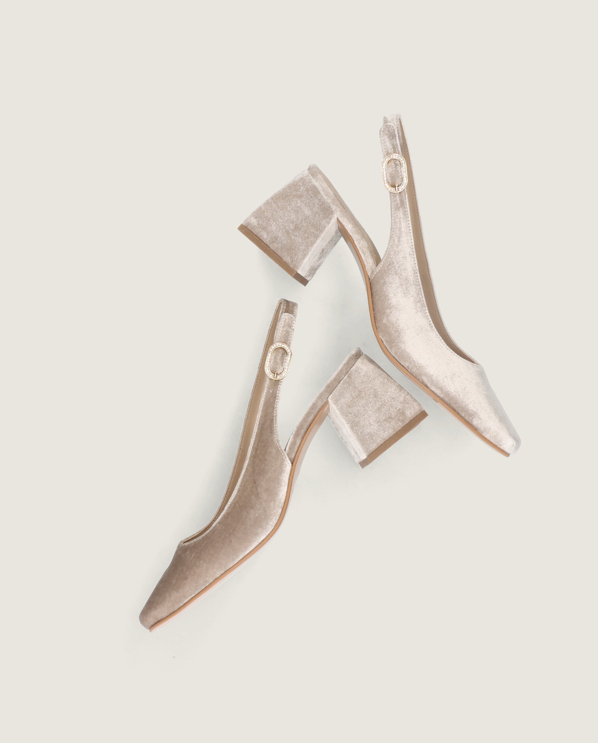 Freja Beige Woven Salon