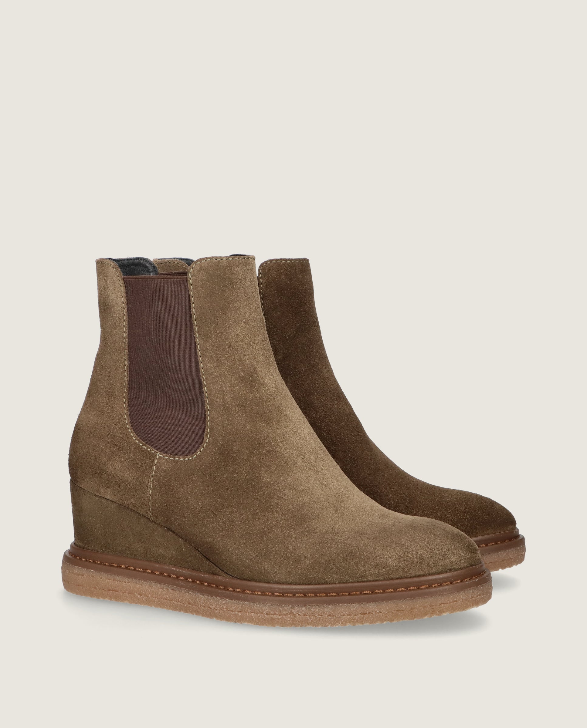 Image of Vania Green Suede Ankle Boots by Mascaro