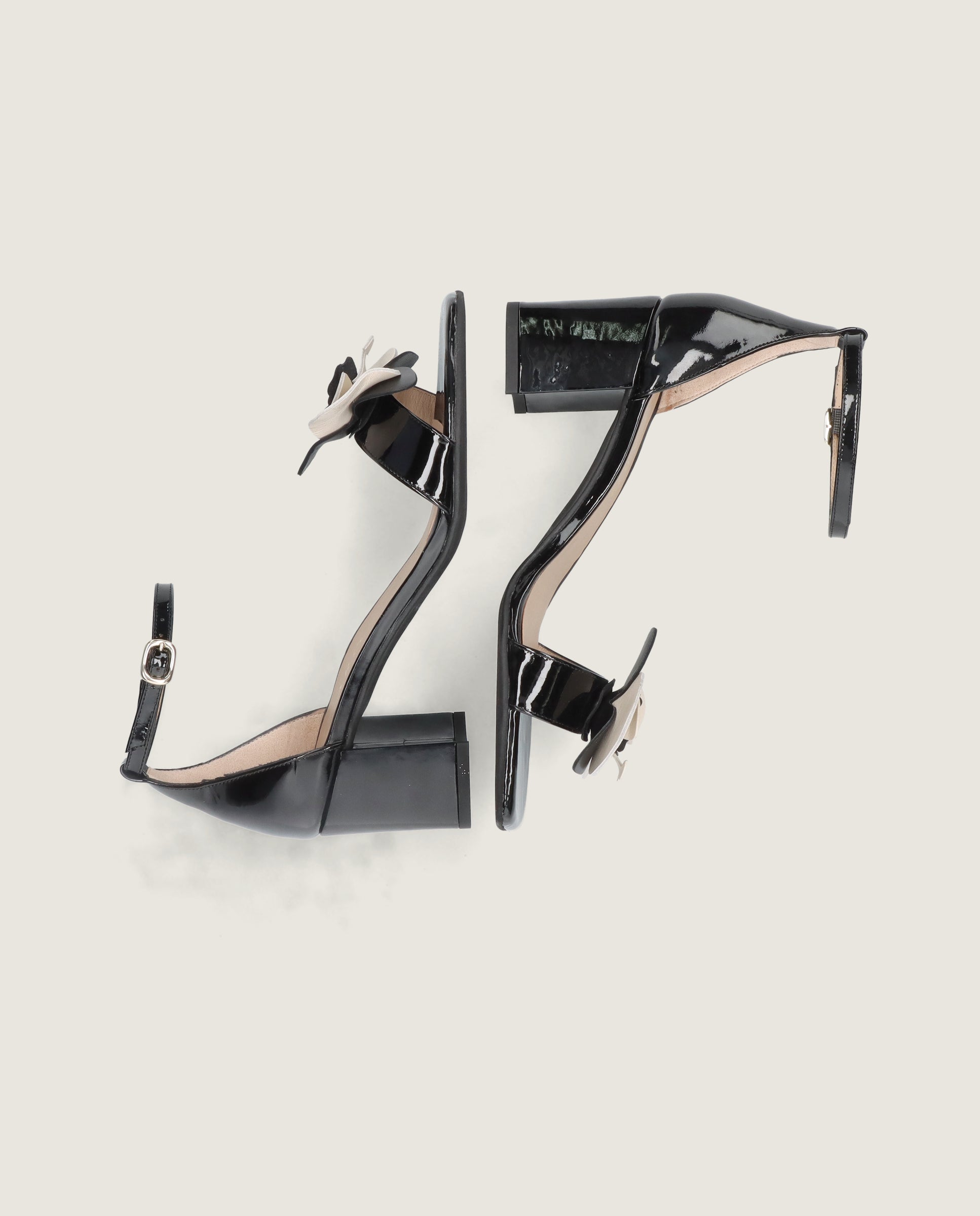 Sandalias Annie Negros Charol