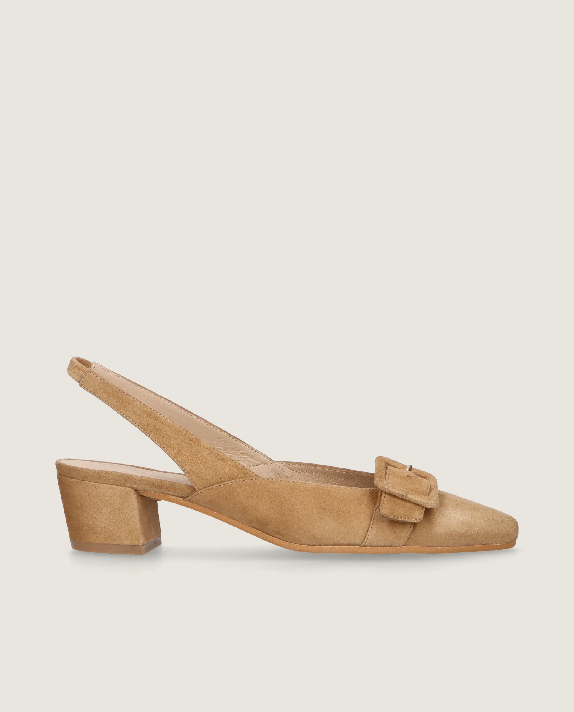 Greta pump in tan suede