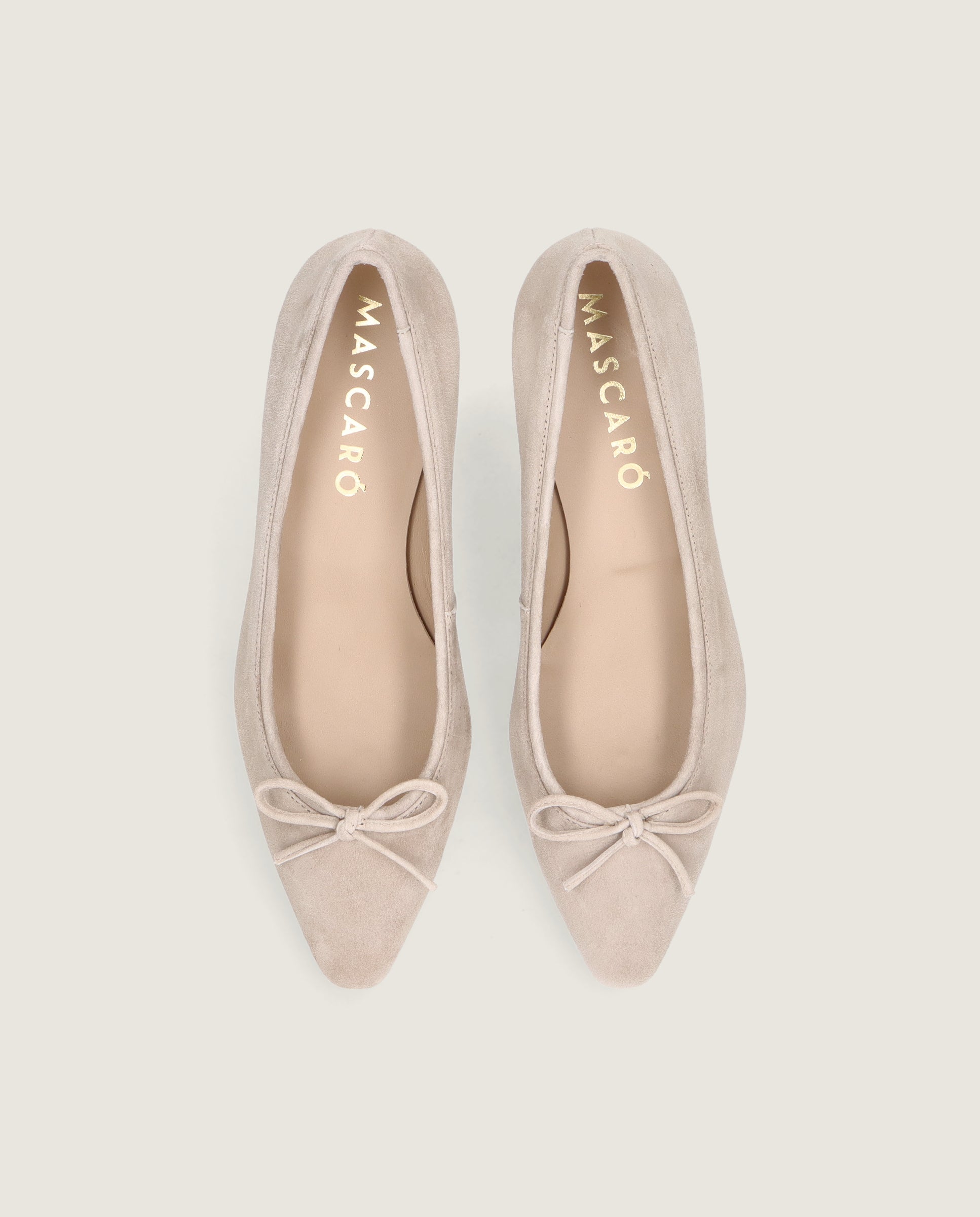 Vista alternativa de Salon Greta Marrones Ante por Mascaro