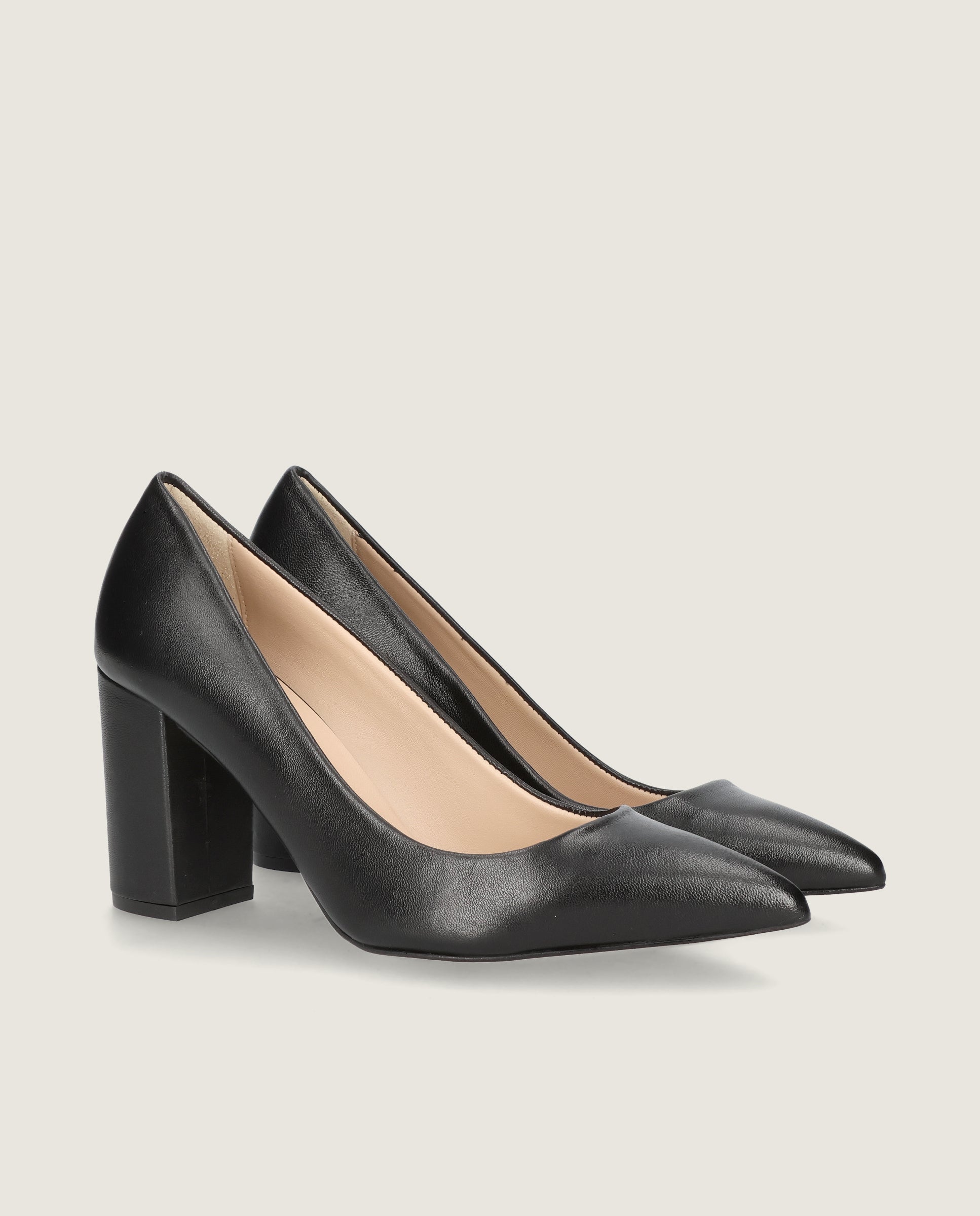 Salon Alya Negros Piel