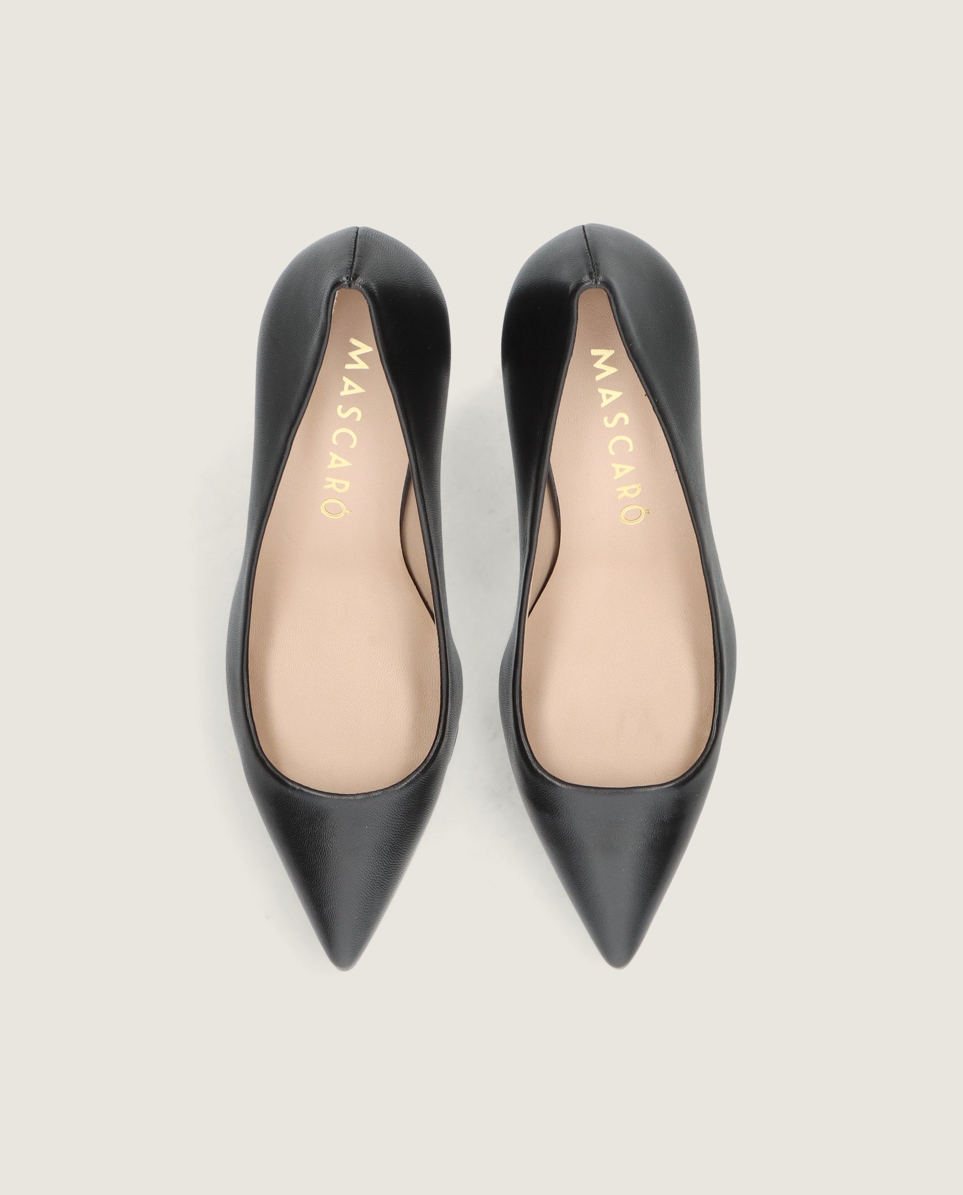 Salon Alya Negros Piel