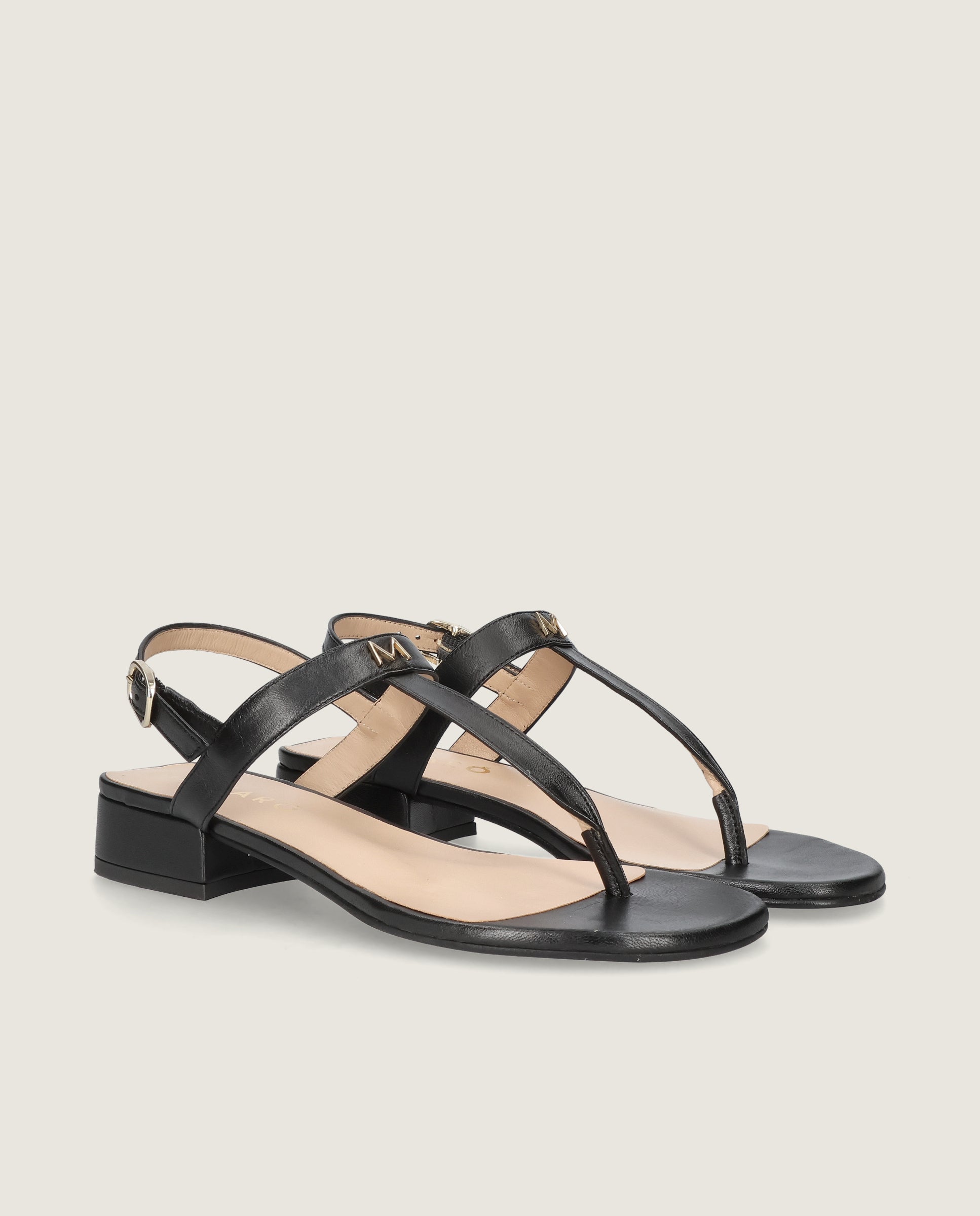 Imagen de Sandalias Amelie Negros Piel por Mascaro