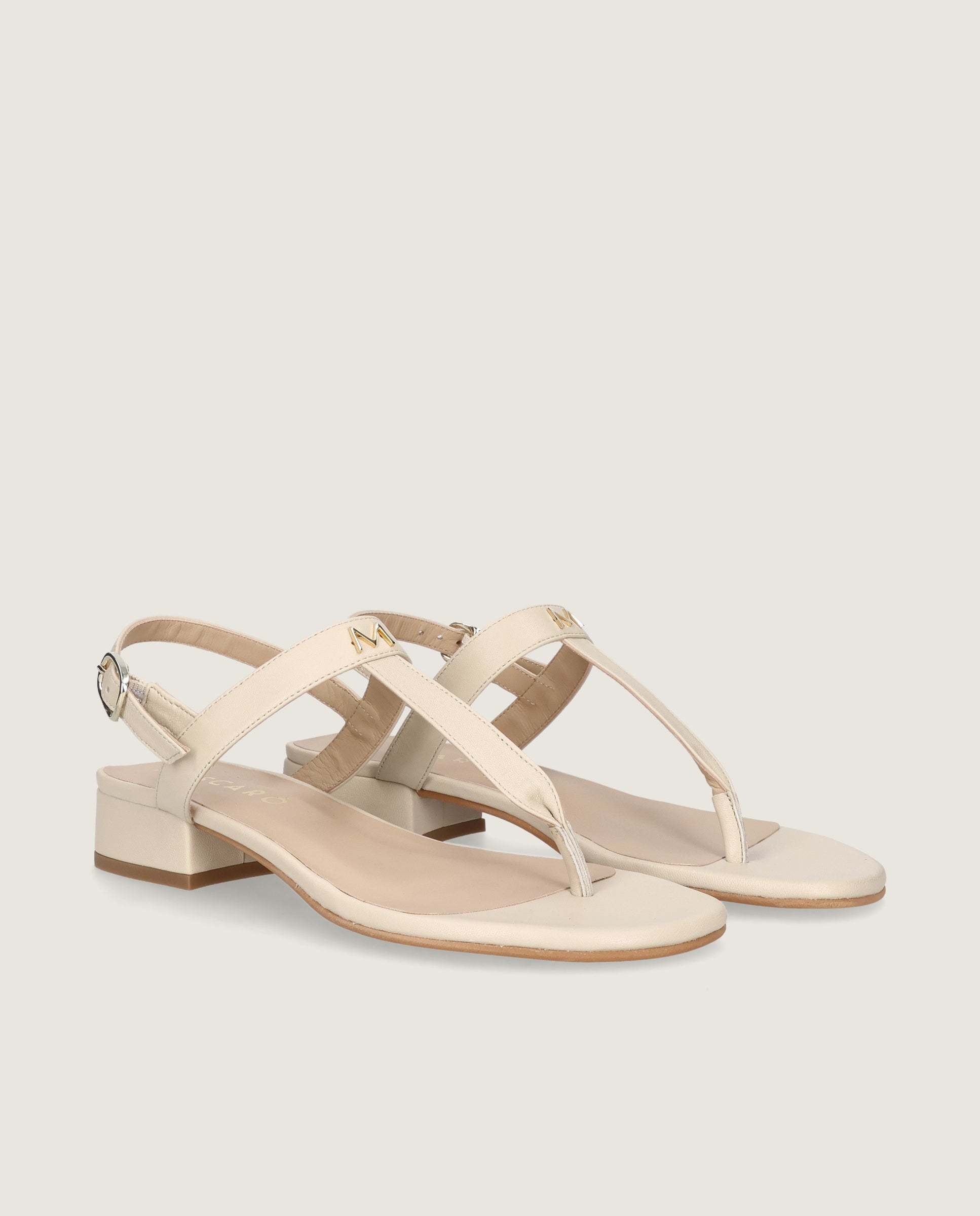 Imagen de Sandalias Amelie Blancos Piel por Mascaro