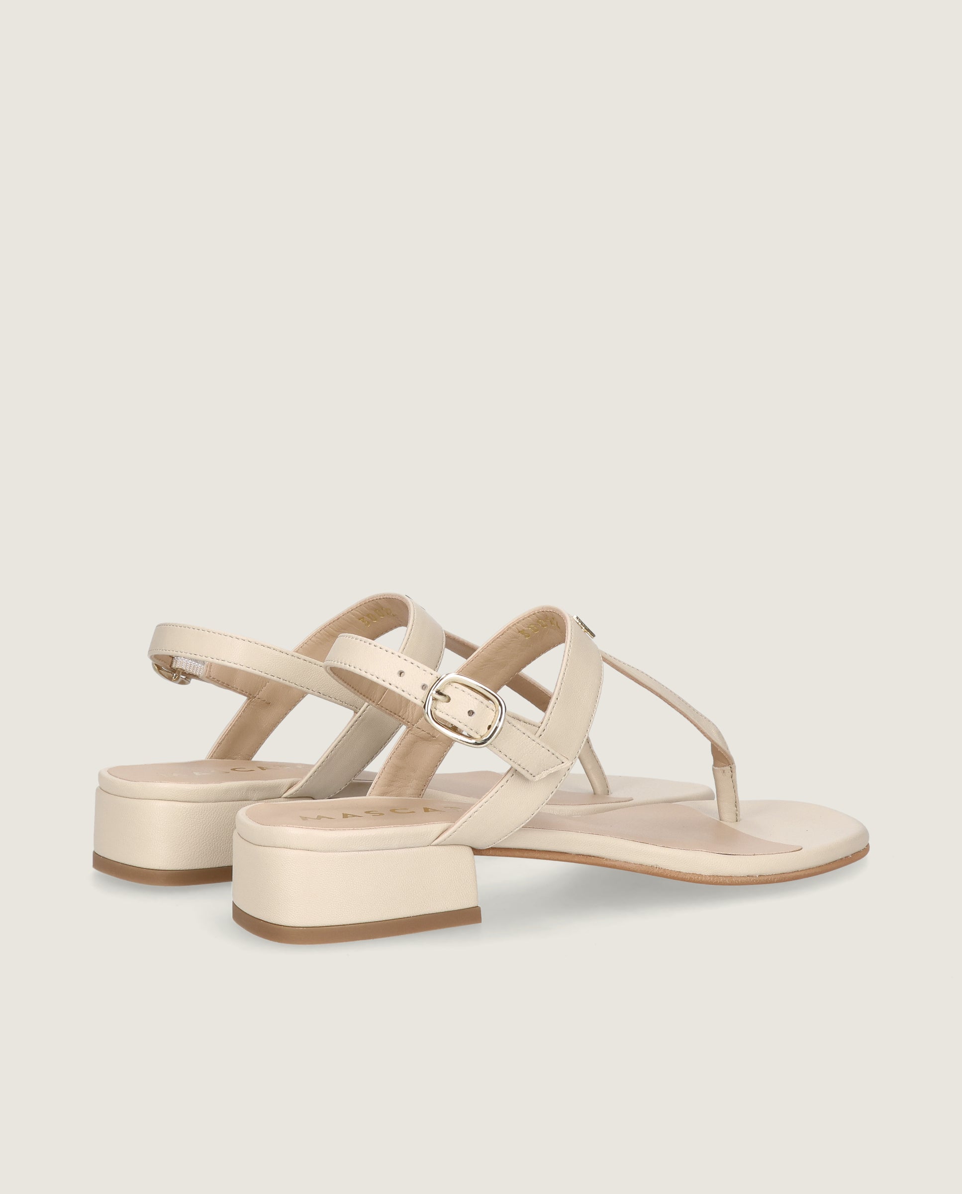 Amelie sandal in beige leather