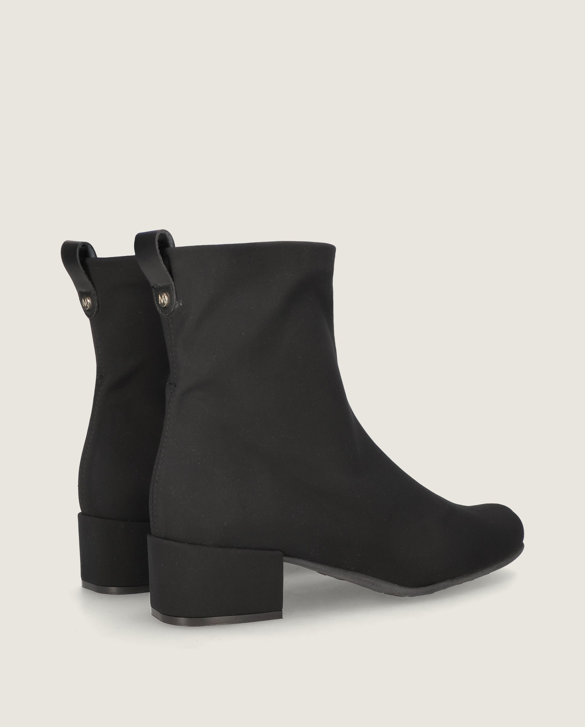 Botines Milan Negros Tejidos