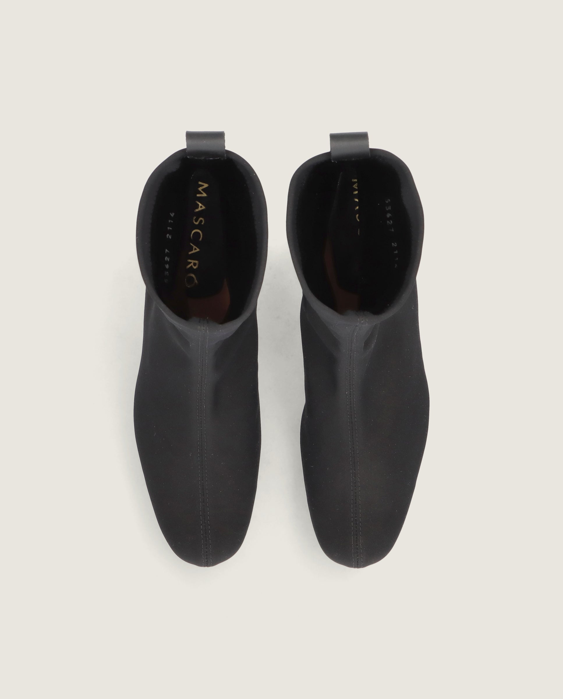Vista alternativa de Botines Milan Negros Tejidos por Mascaro