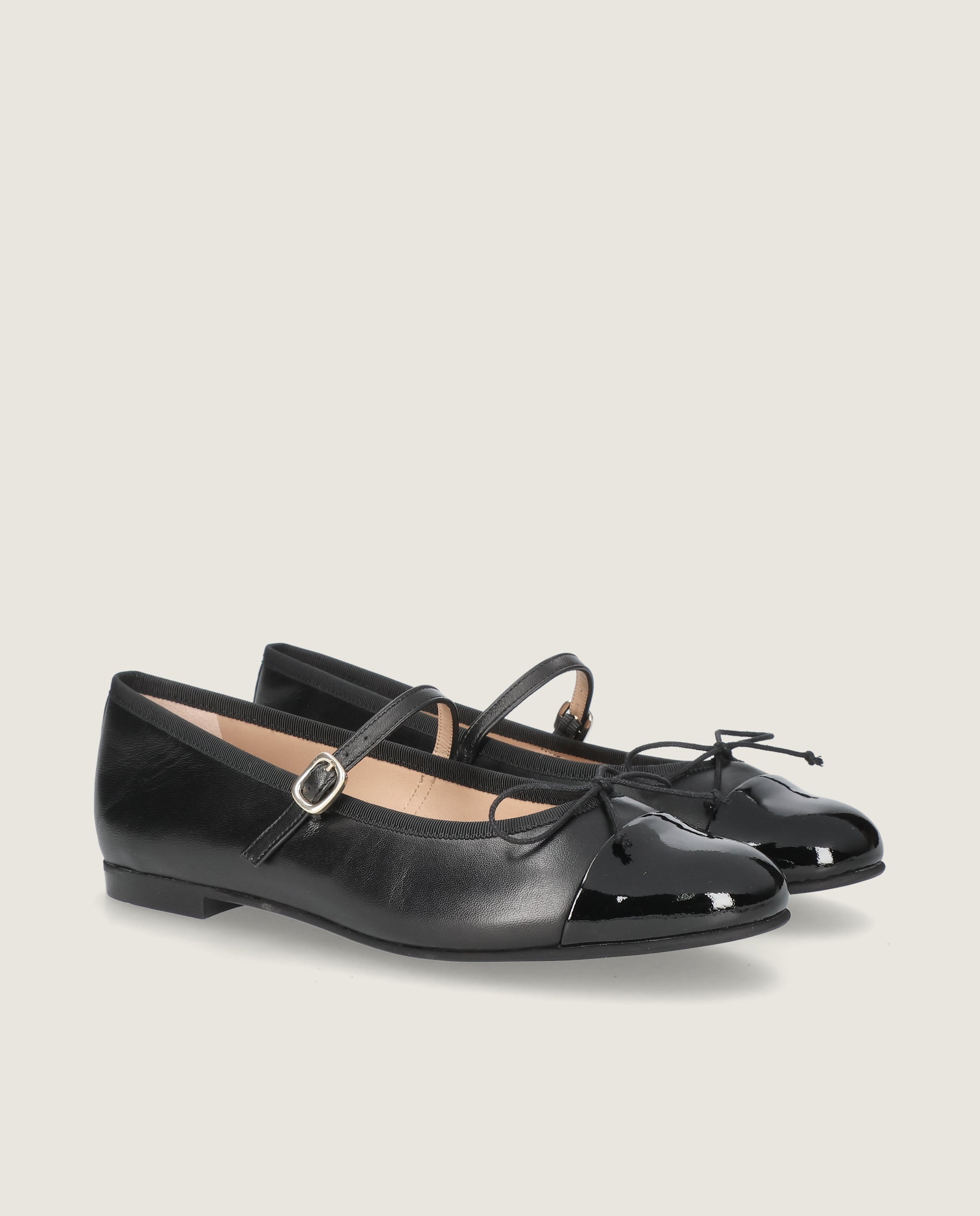 Image of Audrey ballerina in soft leather and patent leather by Mascaro