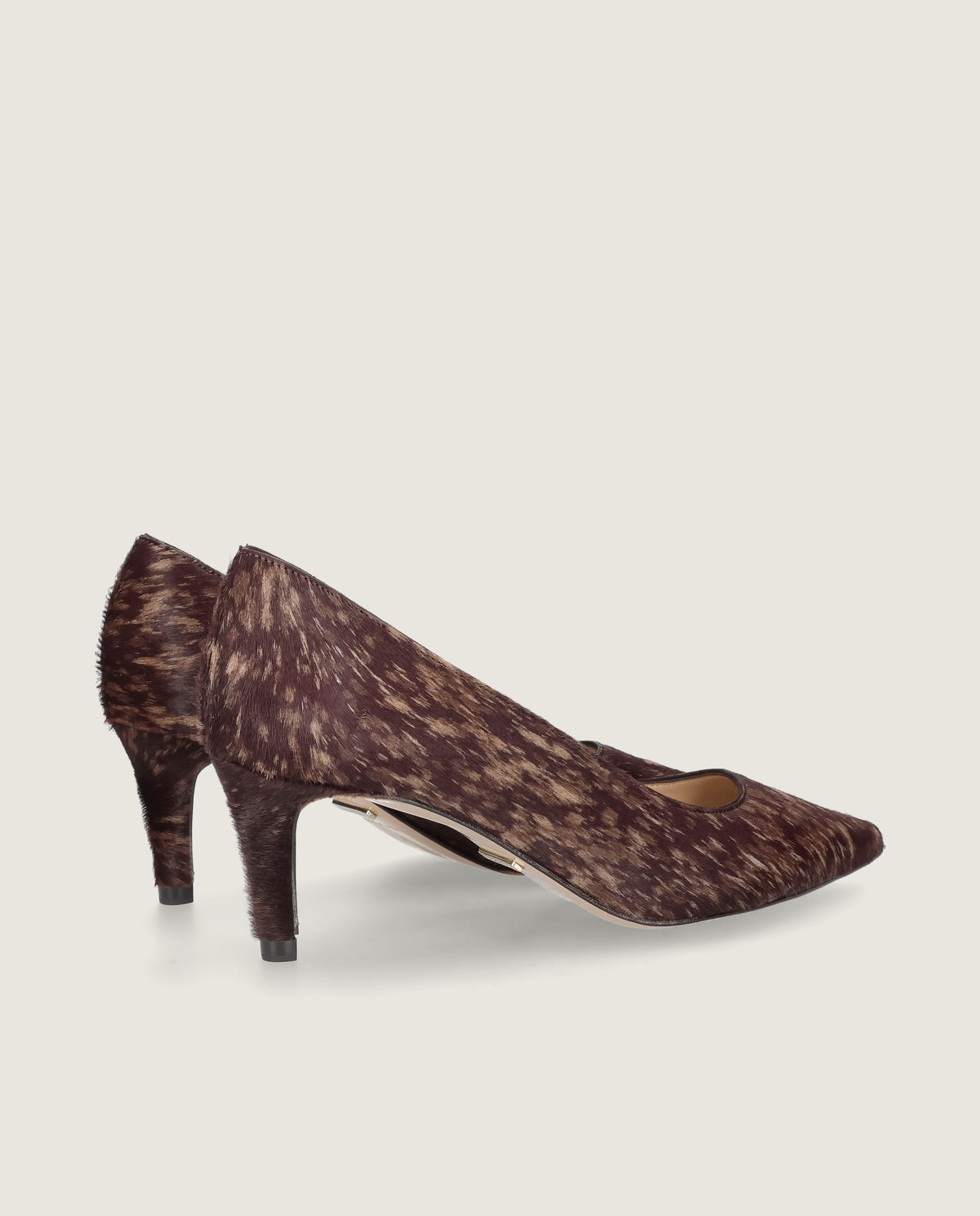 Noa pump in uneven animal printed poni