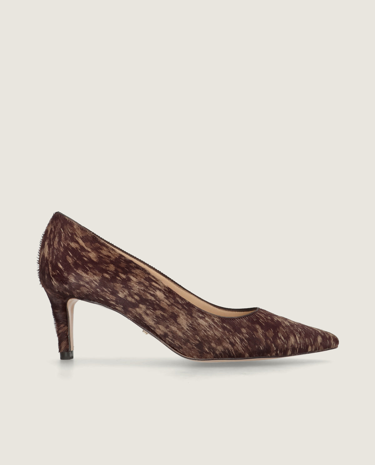 Noa pump in uneven animal printed poni