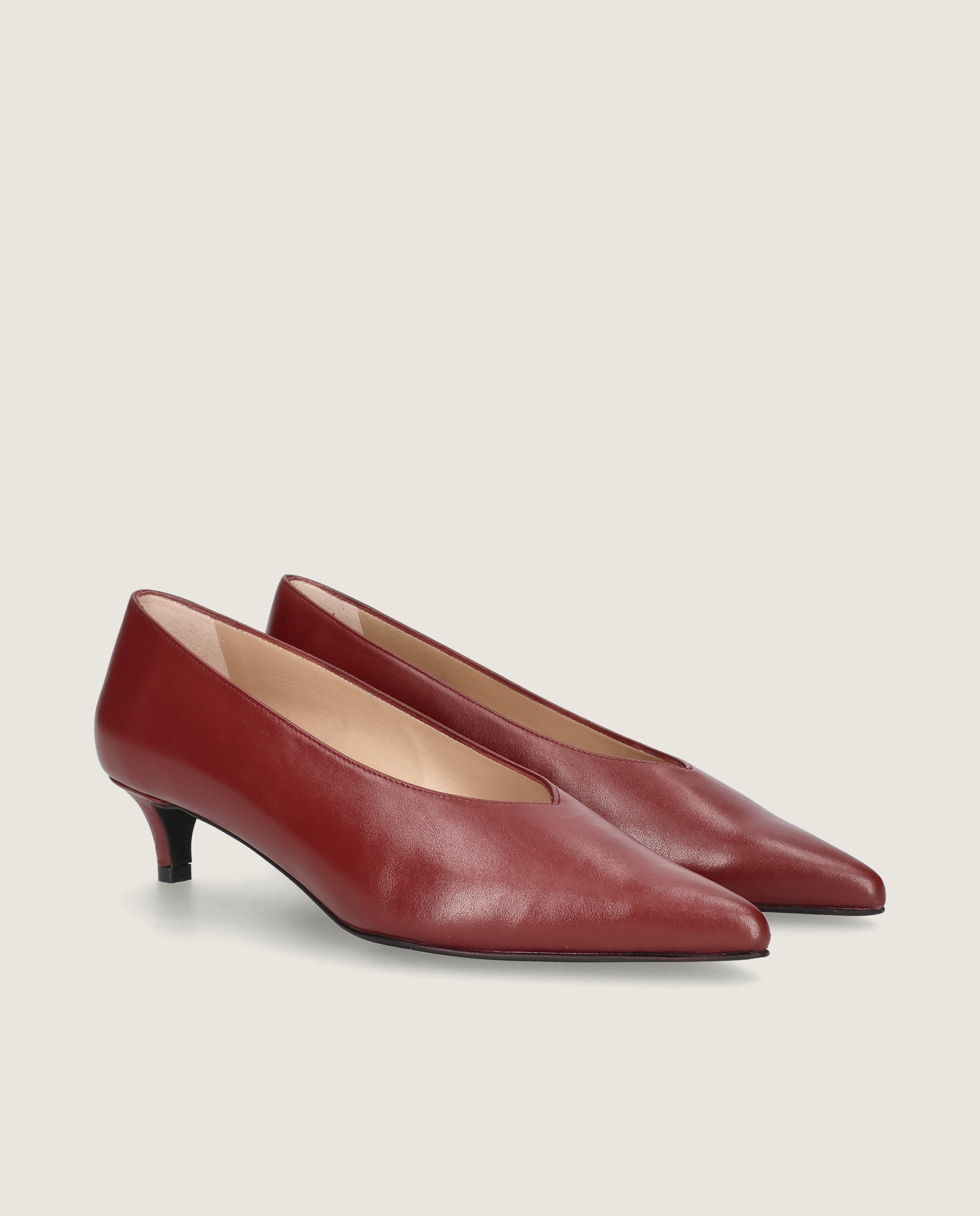 Image of Holly pump in dark red leather by Mascaro