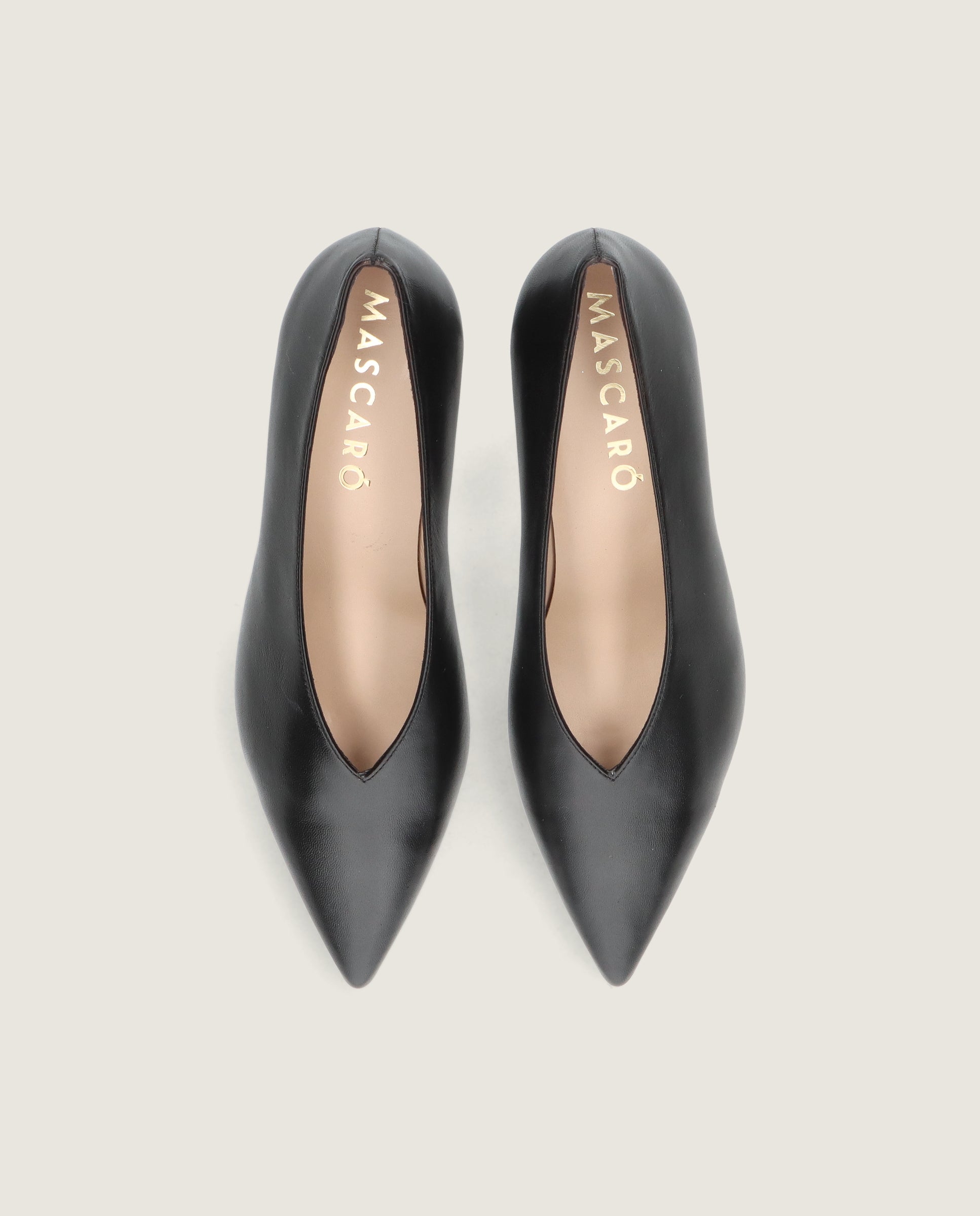 Vista alternativa de Salon Noa Negros Piel por Mascaro