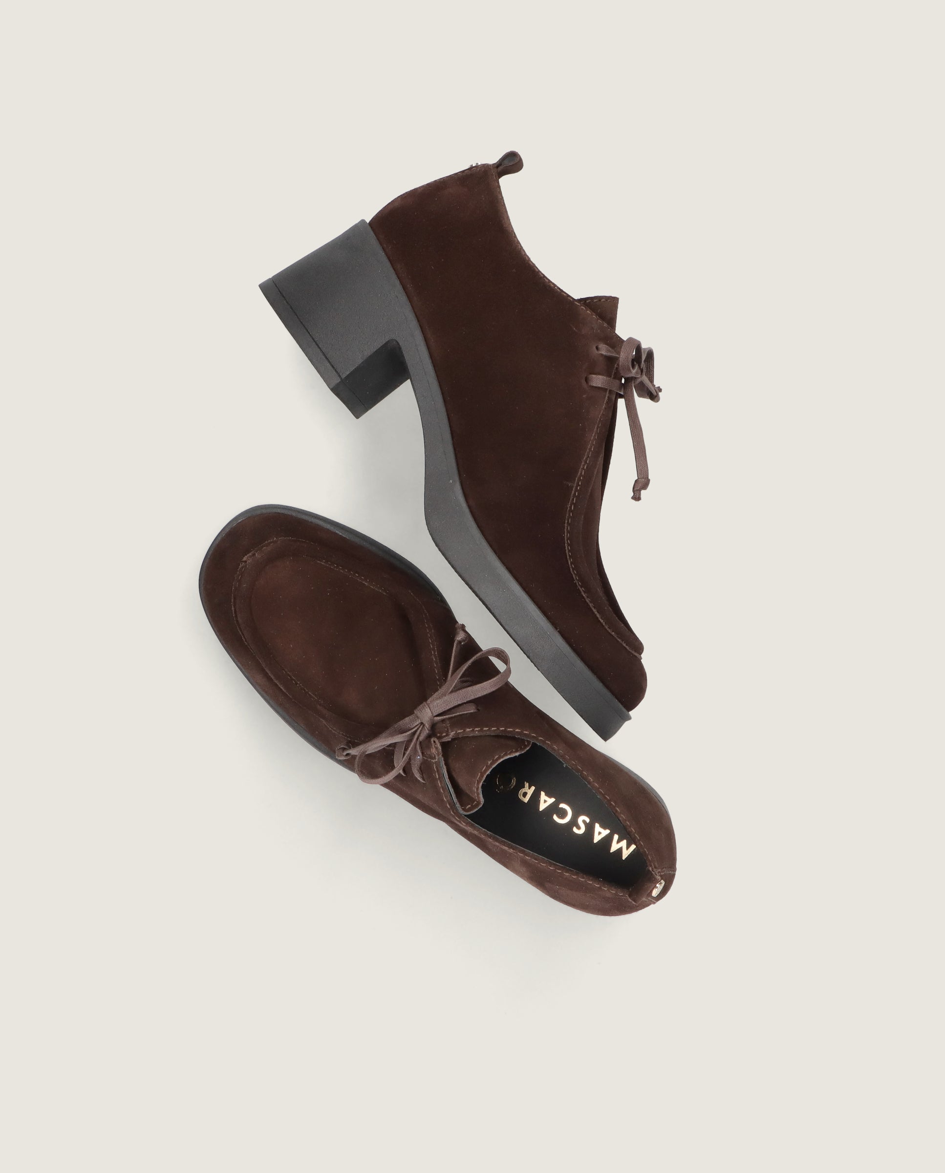 Zapatos Acordonados Lilou Marrones Ante