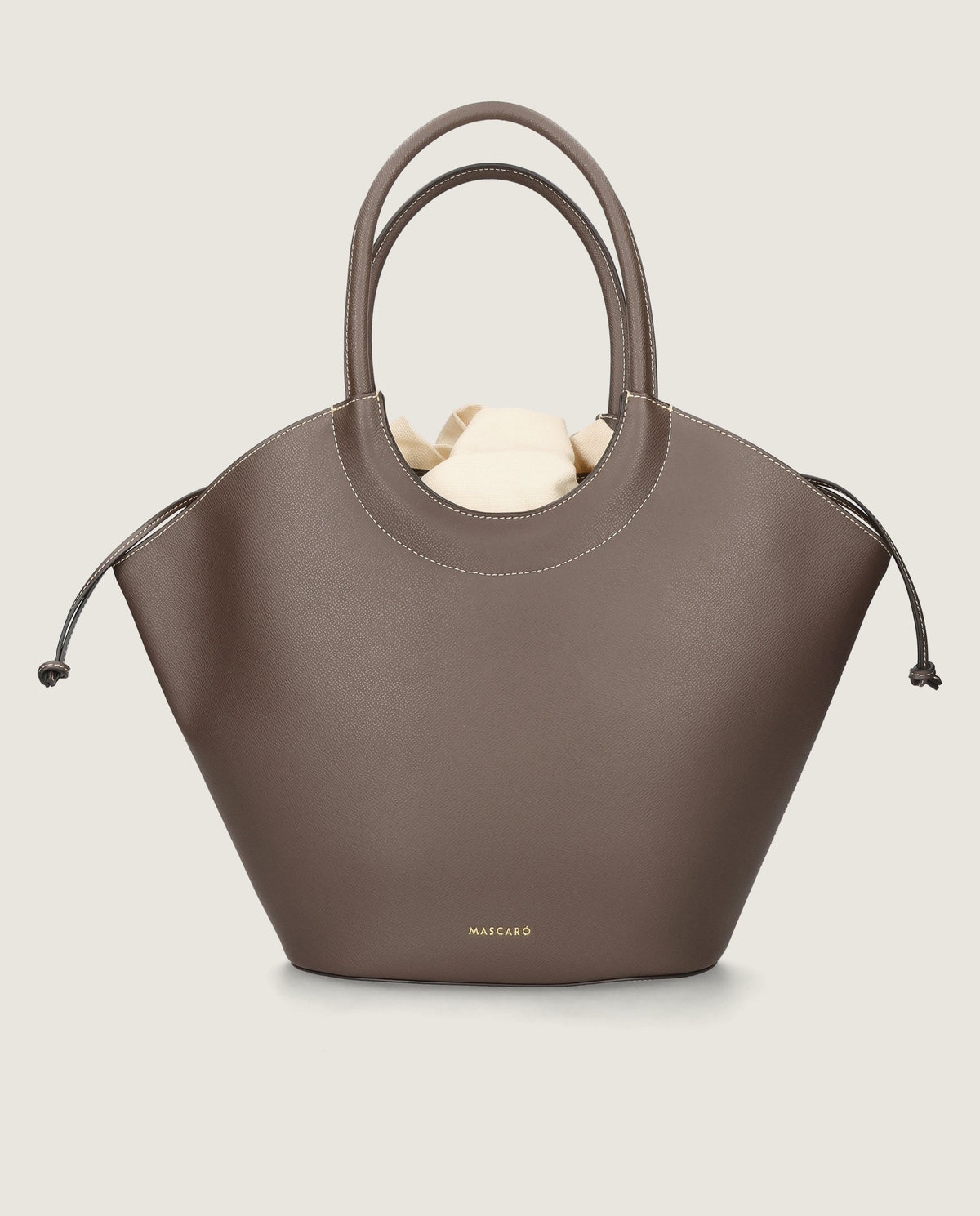 Image of Nura bag in brown leather by Mascaro